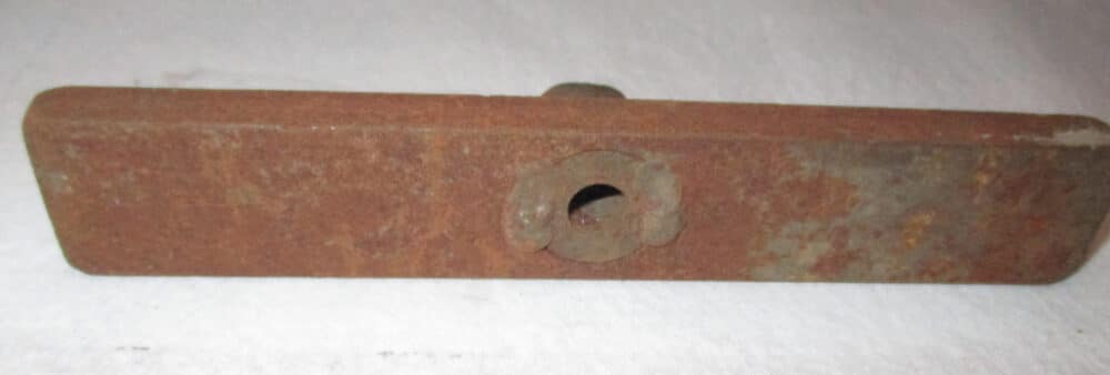 Bar - Metal, 6" Long with 5/8" High Nipple 5 6" Metal Bar bottom view