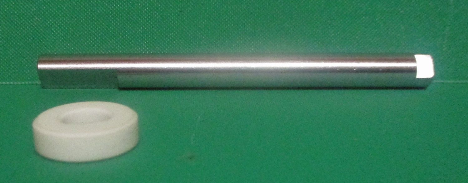 Shaft for Impeller w/Washer 4 close up