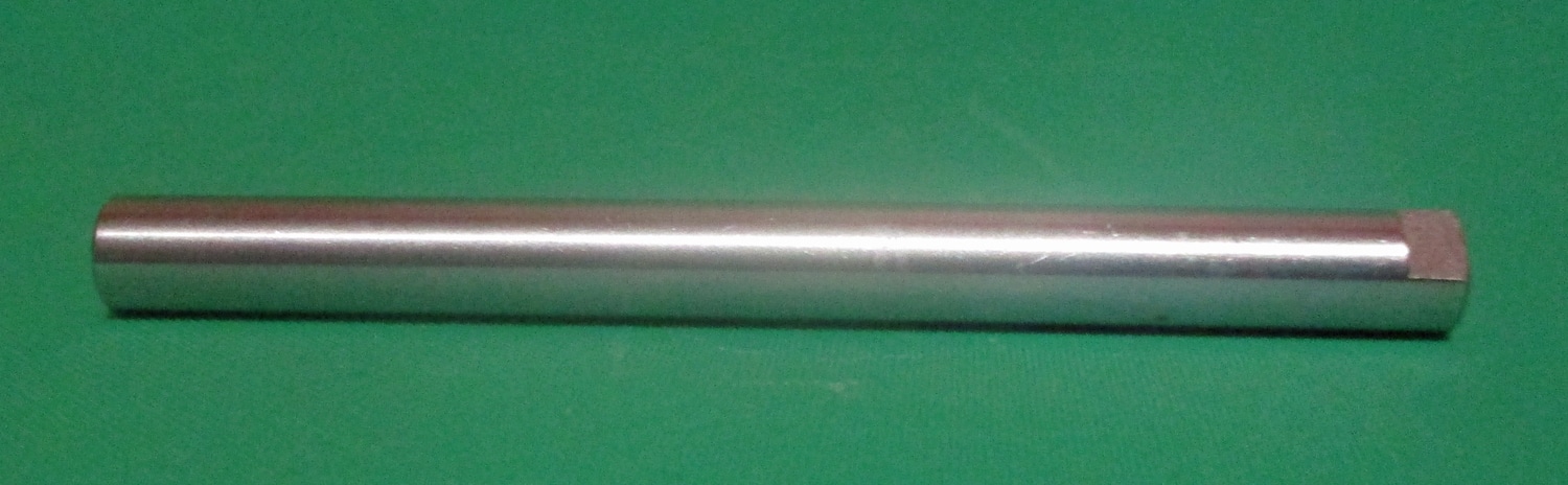 Shaft for Impeller w/Washer 12 close up
