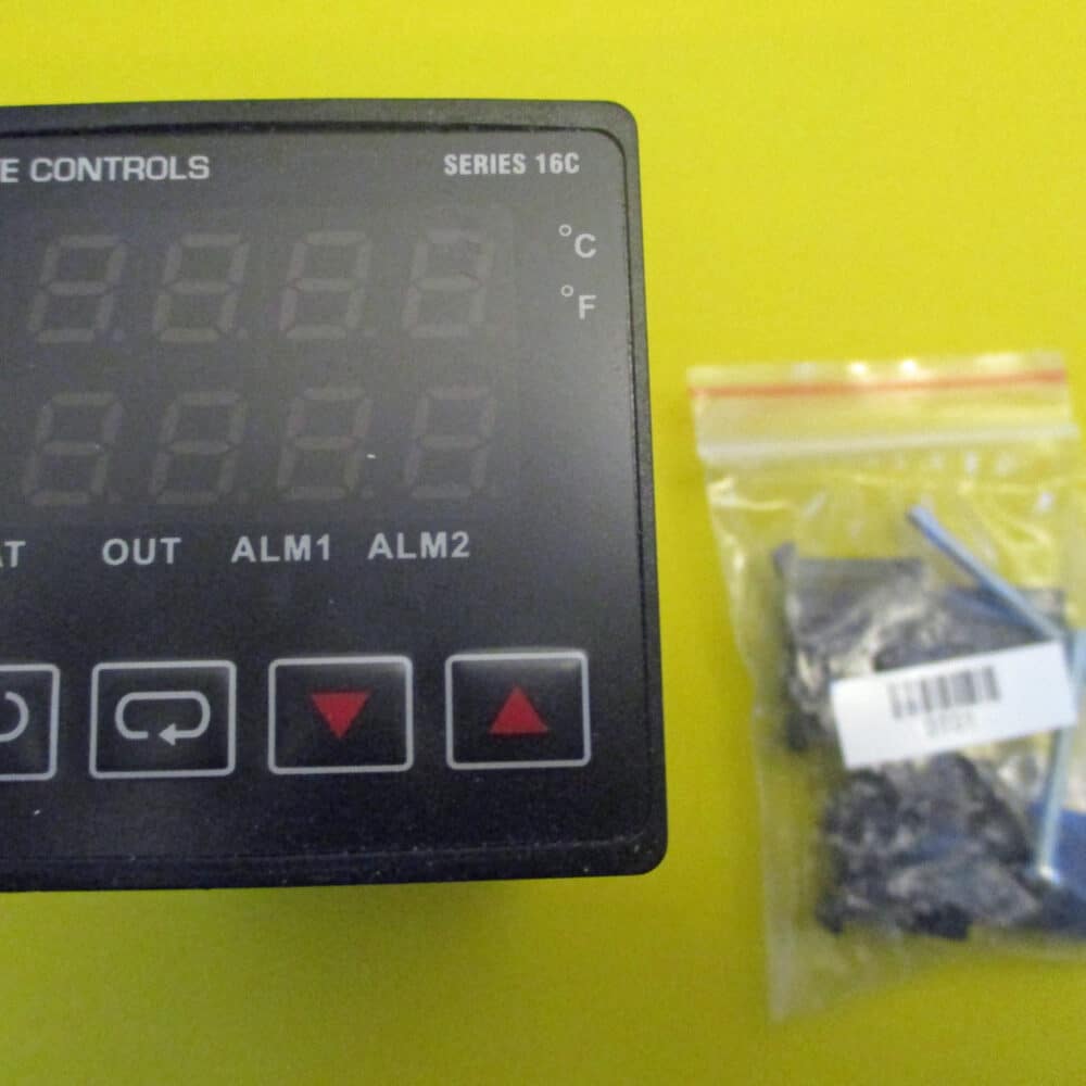 Temperature Control, Model 16C-3 .063 Din Rated