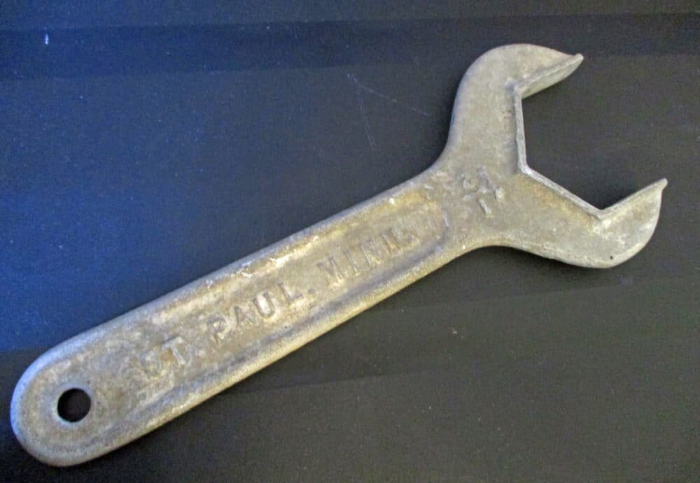 1 1/2&Amp;Quot; Tank Wrench Single Side