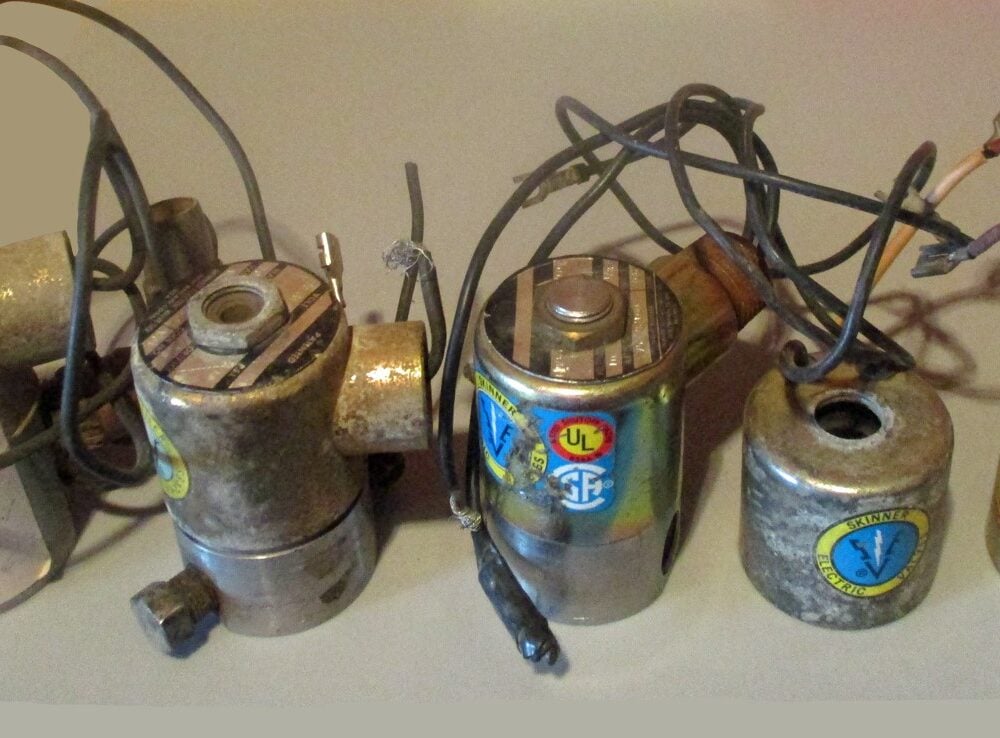 Coils, Vacuum Valve (5) & Bases (3) Set main photo