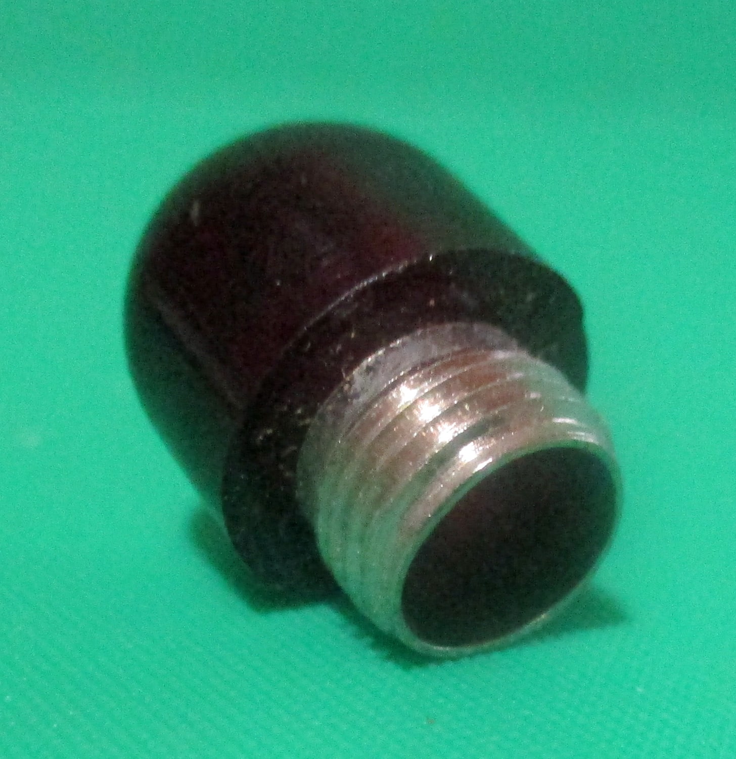 Lens, Red, Surge HTO 9/16"L 4 close up