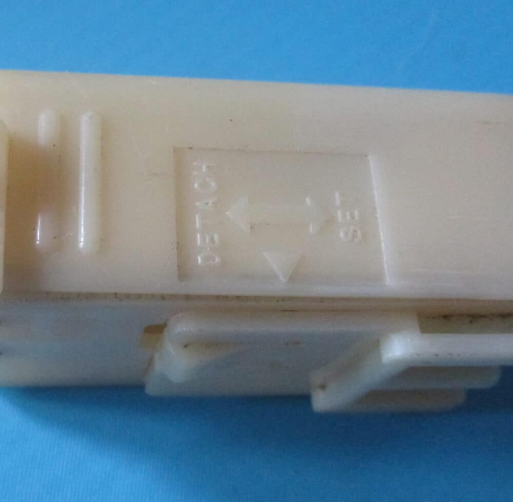 Rechargeable 9 Volt Battery Holder