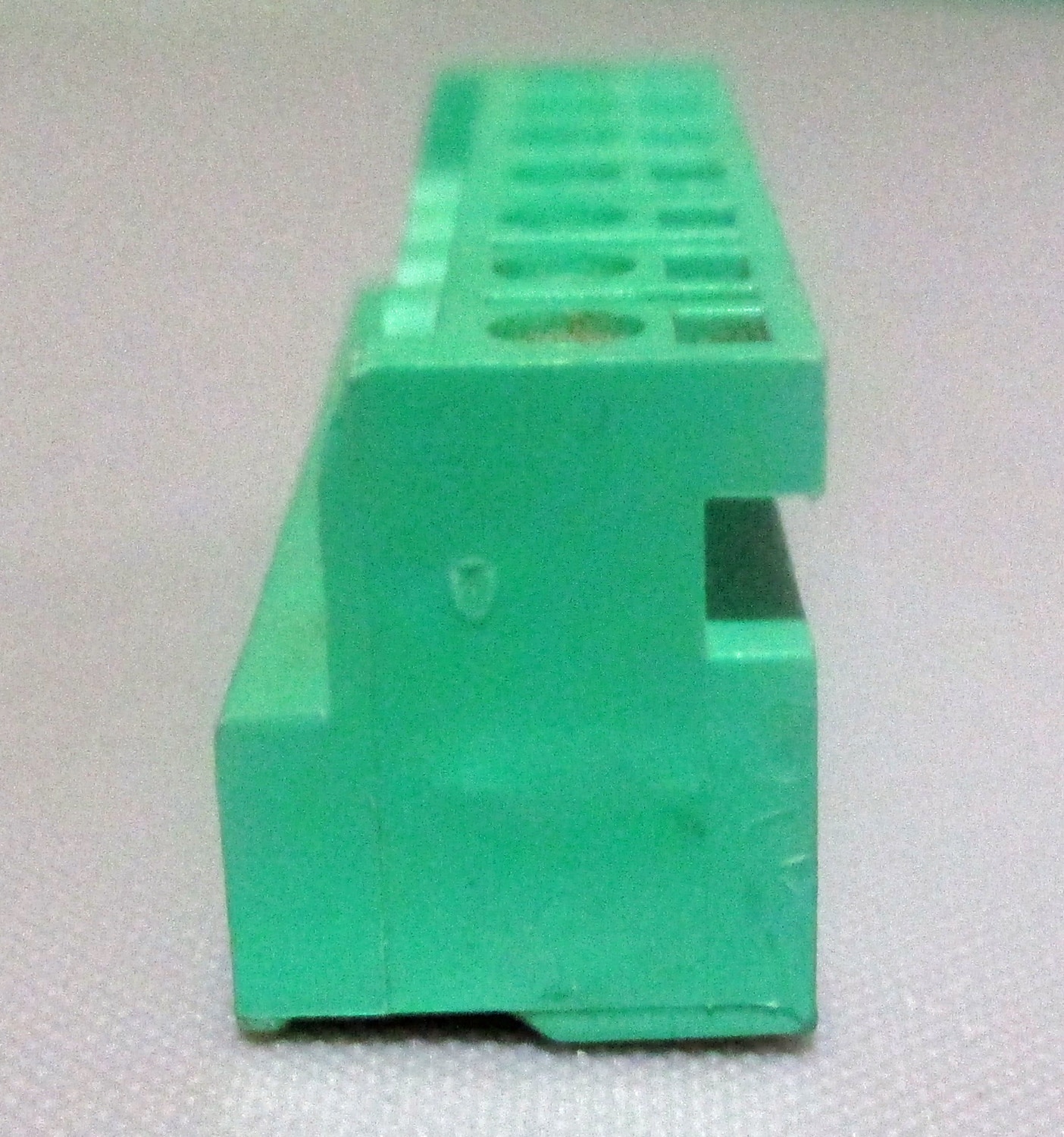 Terminal Green 7 Place Wire Plug-In for Advisor 7 close up