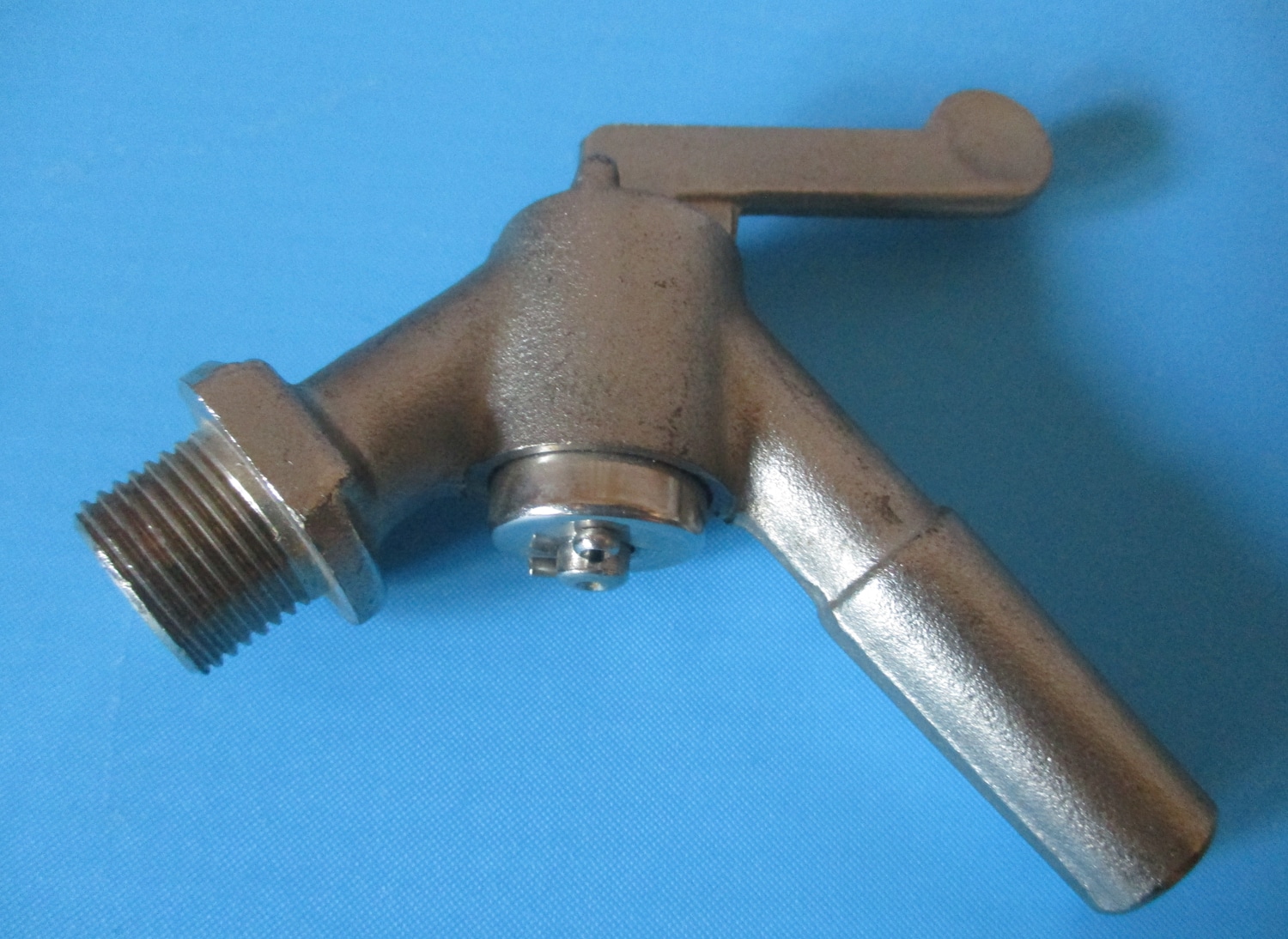 1/2" Angle stallcock shut-off