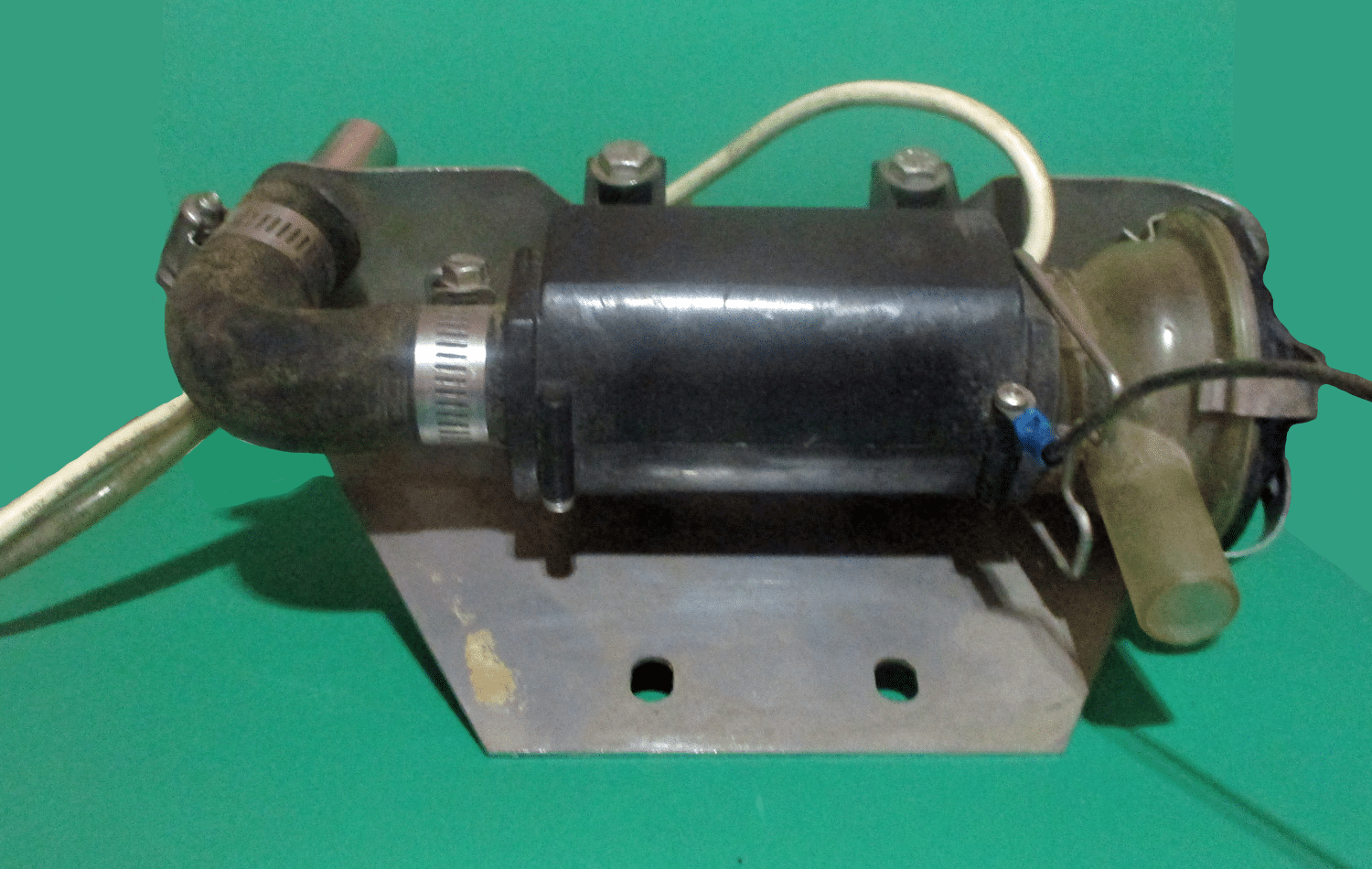 Detacher, Echo w/Bracket Right 12 close up