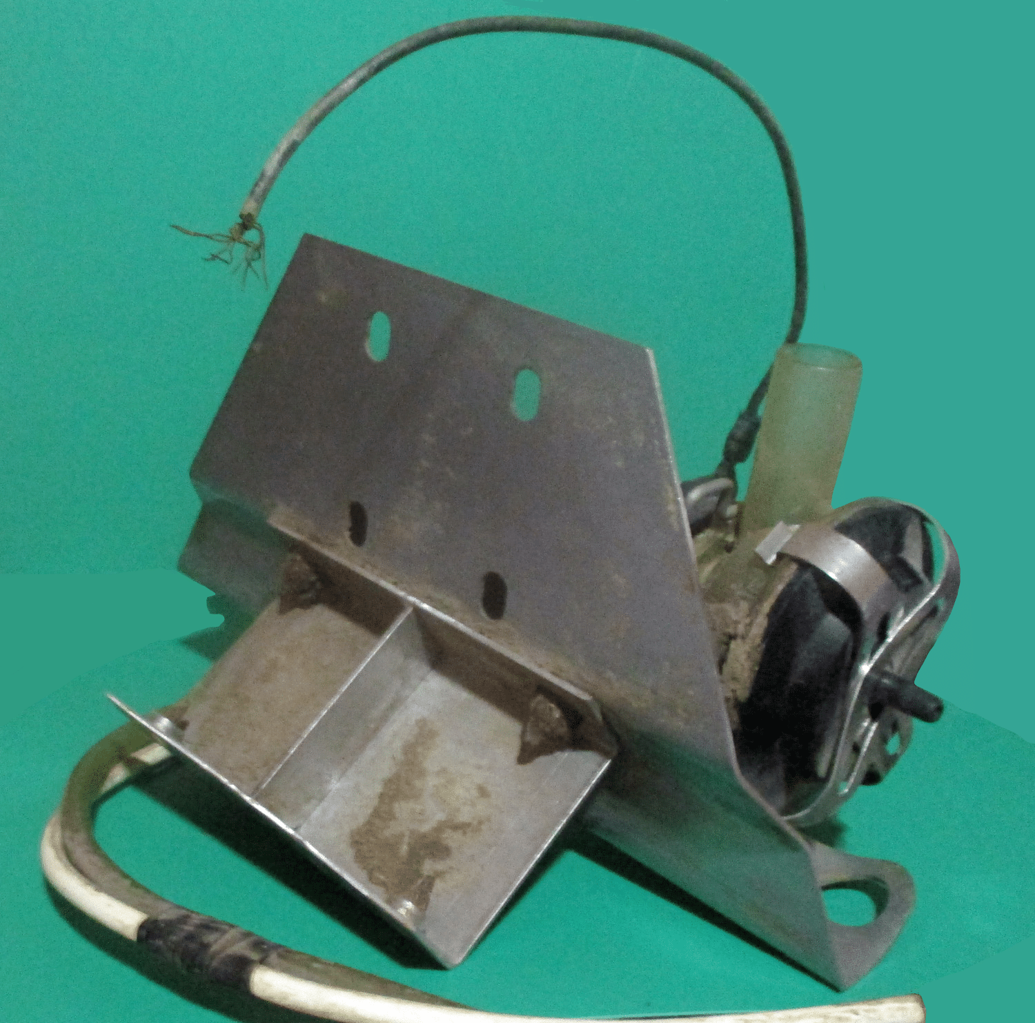 Detacher, Echo w/Bracket Right 7 close up