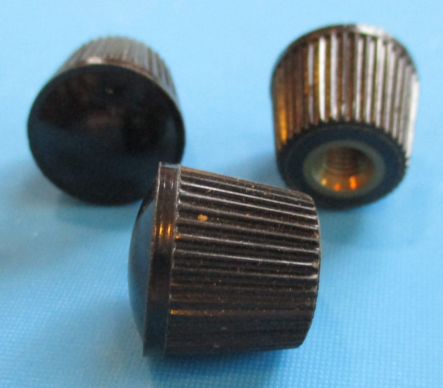 Knob For Terminal, #10-32 Thd Sz, Pkg./3 - Image 2