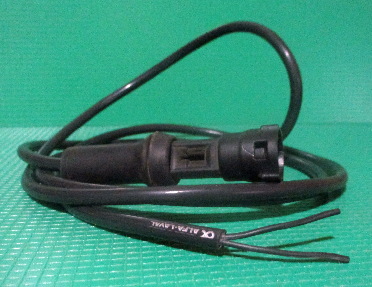 Plug - 2 Wire, w/Outer Coating, 61 1/4"L o/all, Old Version