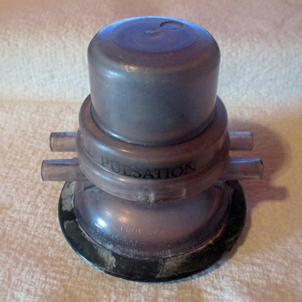 Cap With Pulsator And Spring For Top Of Nupulse Claw For Parts Main Photo