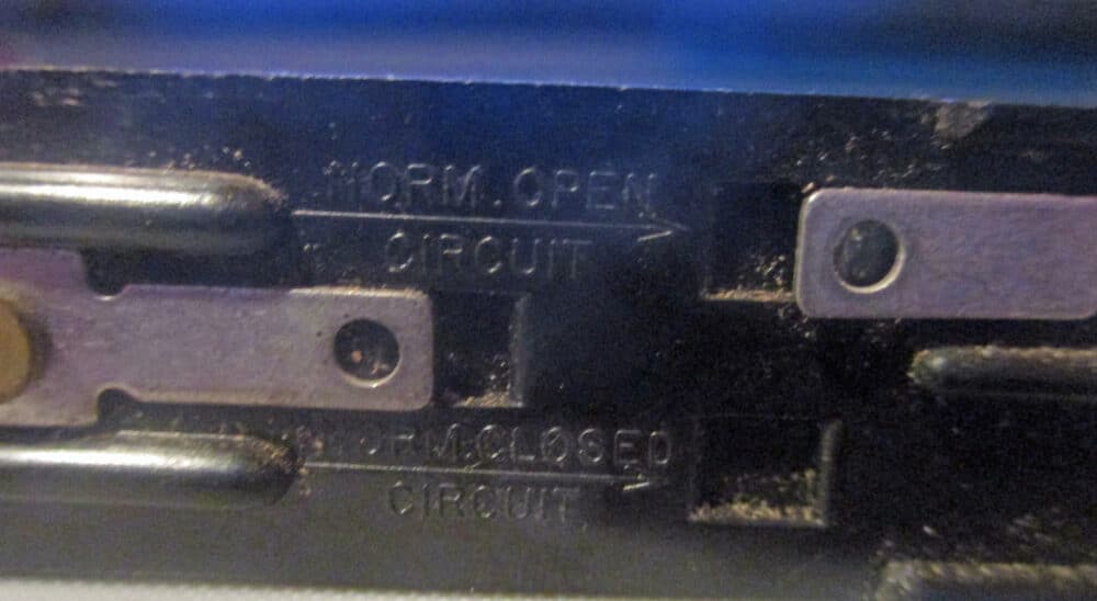 Switch, Pulsator w/Roller, 5AMP 6 close up