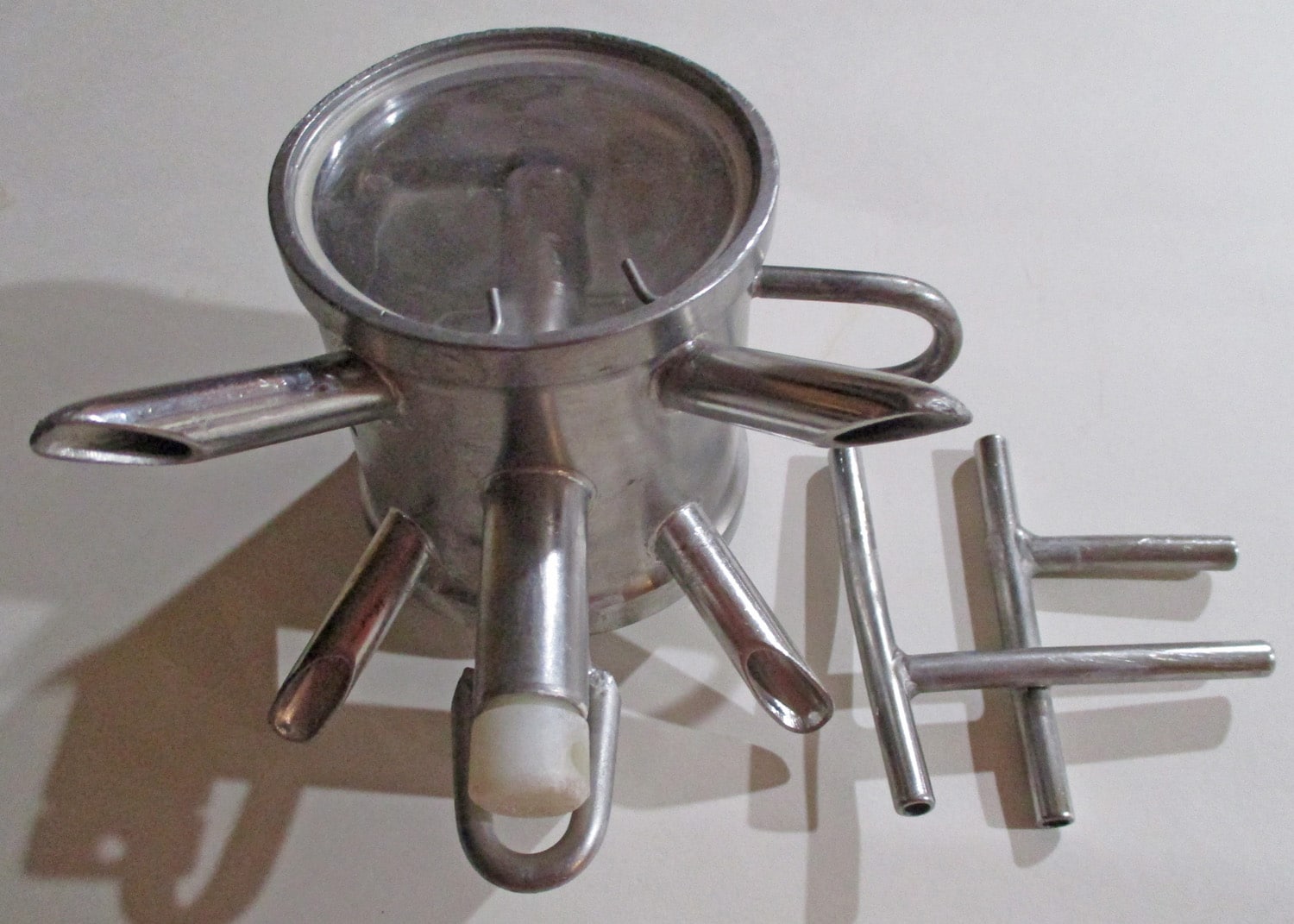 Claw, Barrel, W/Air Divider, Top Unloading For Parallel Parlor