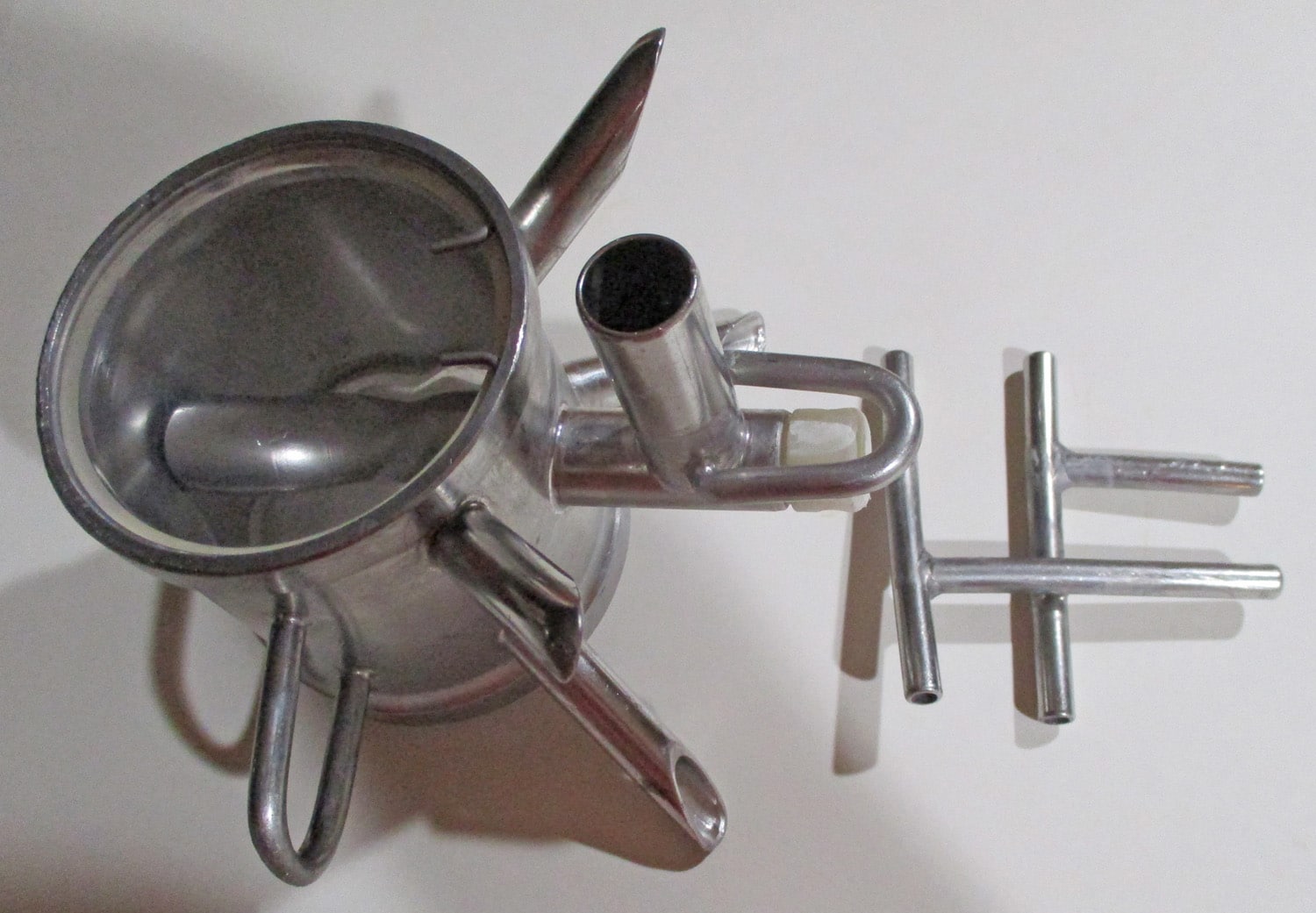 Claw, Barrel, W/Air Divider, Top Unloading For Parallel Parlor - Image 2