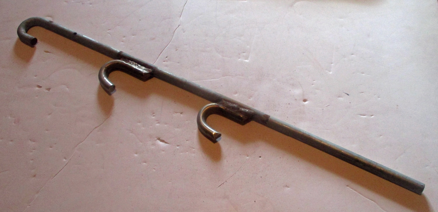 Herringbone hose hook 25" long main photo