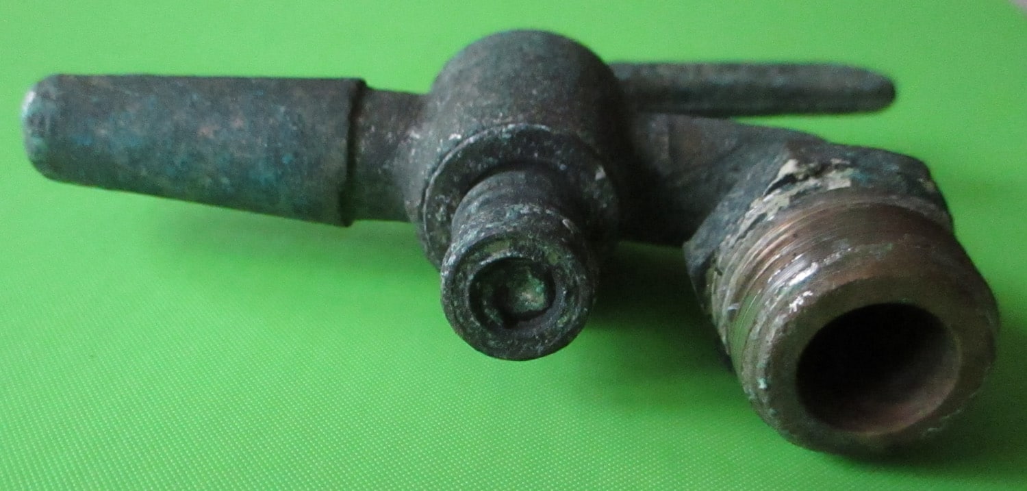 Petcock Valve 7 Petcock Valve