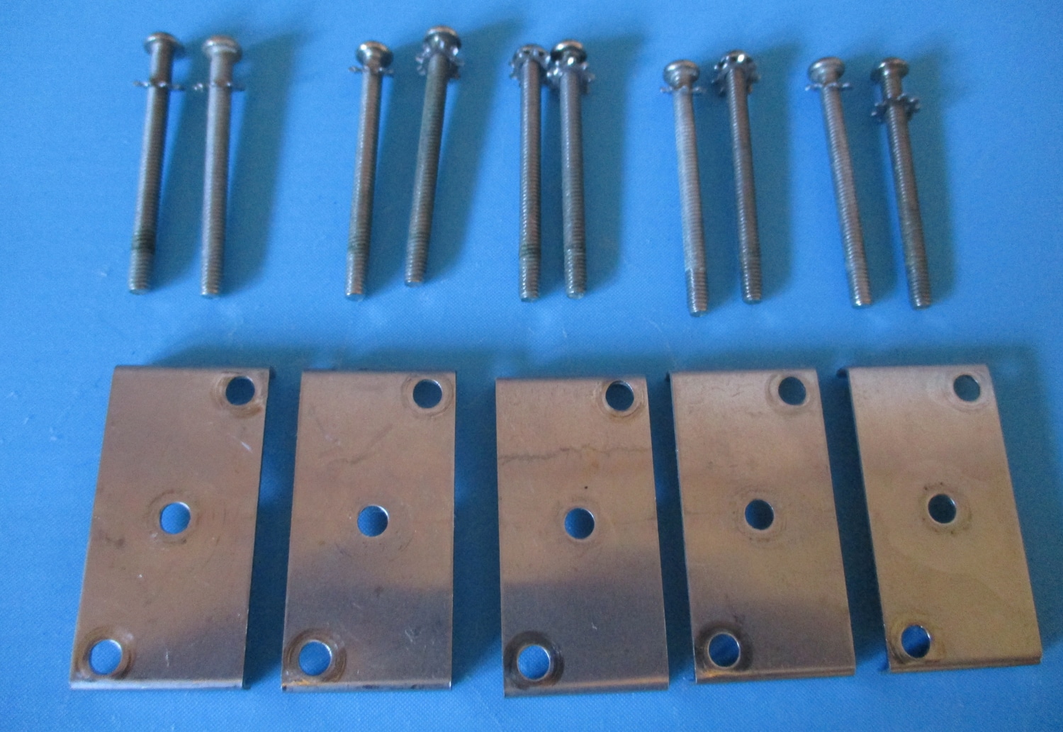 Bracket, w/Screws and Washer PK/5 14 Bracket, w/Screws and Washer, PK/5