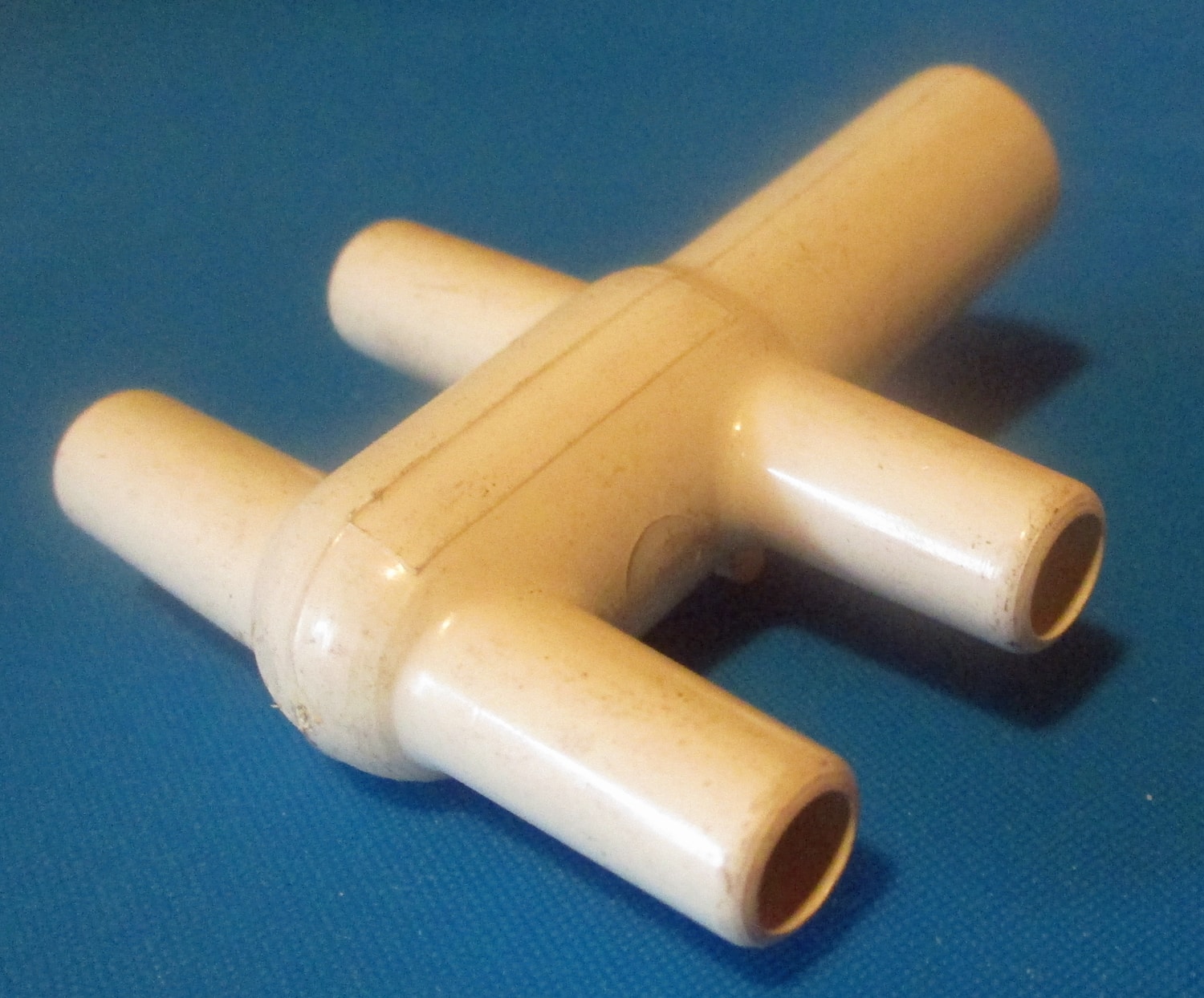 Fork, Air - Omega 5 close up