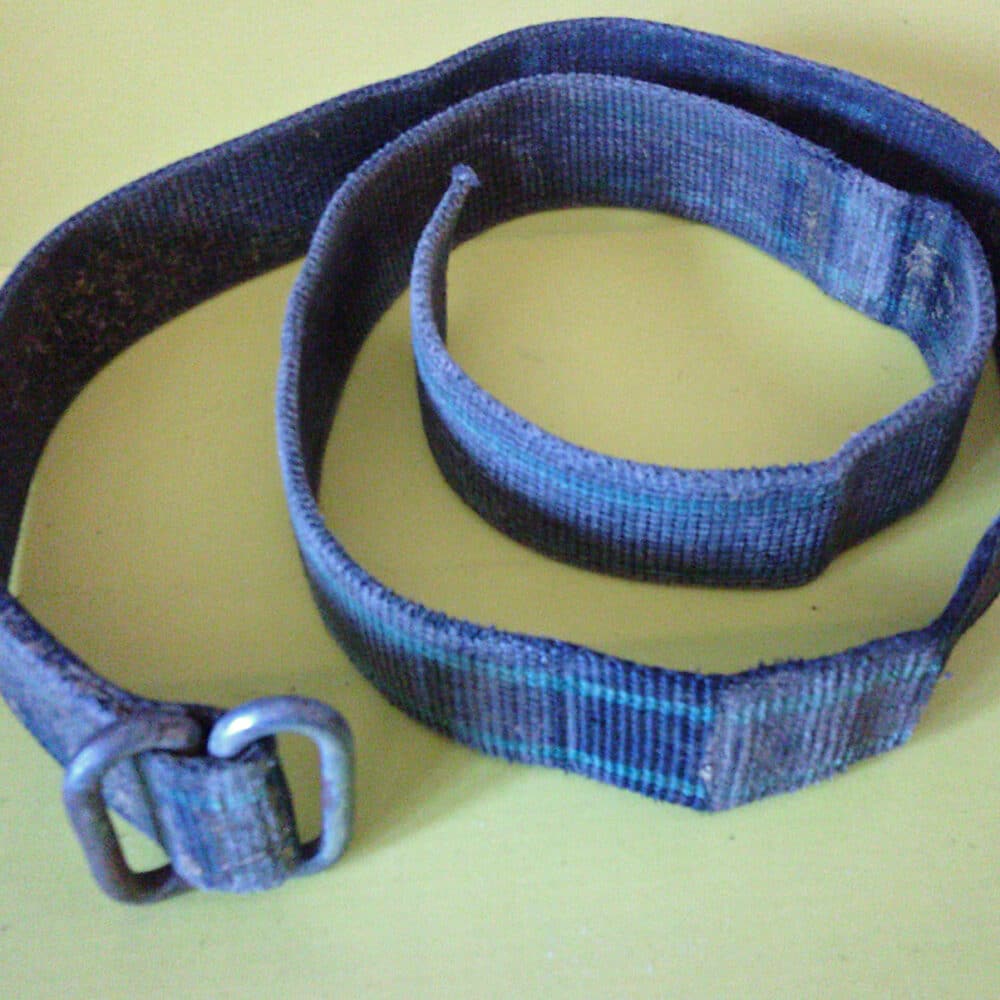 Strap-Neck Cow w/Metal Buckle