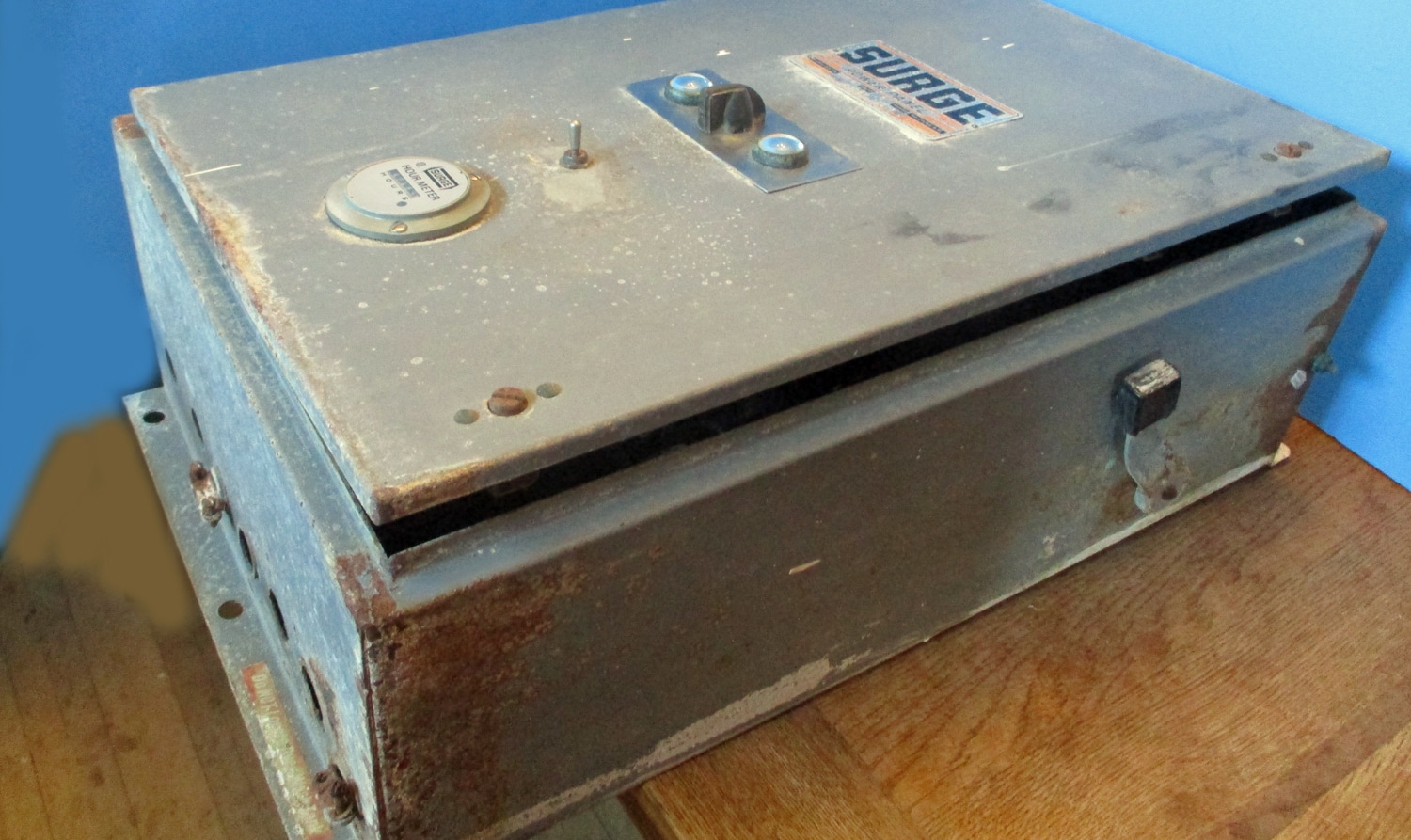 Surge, Power Panel - Image 2