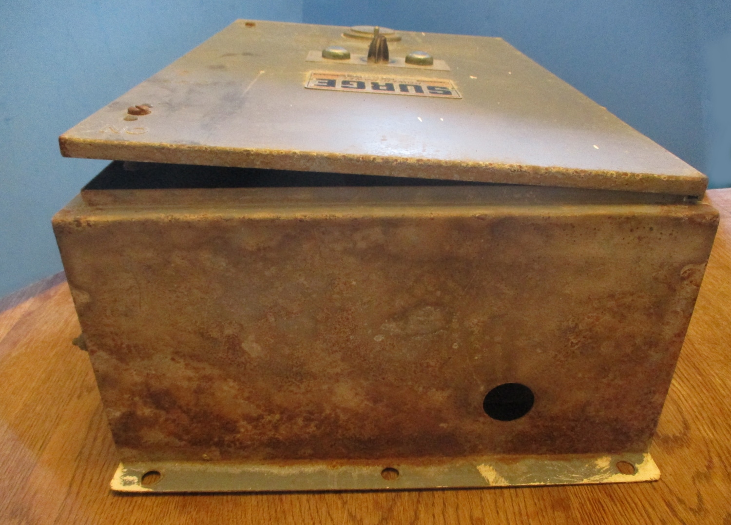 Surge, Power Panel - Image 17