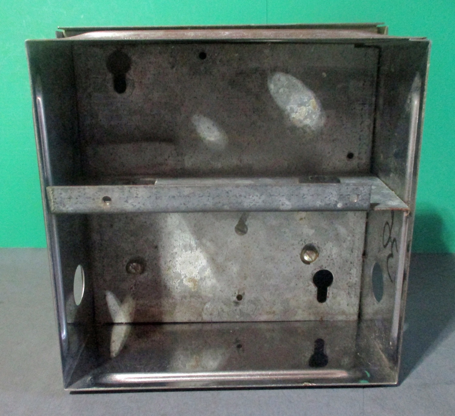 Level Control Box Model A/Empty w/Schematic 4 close up