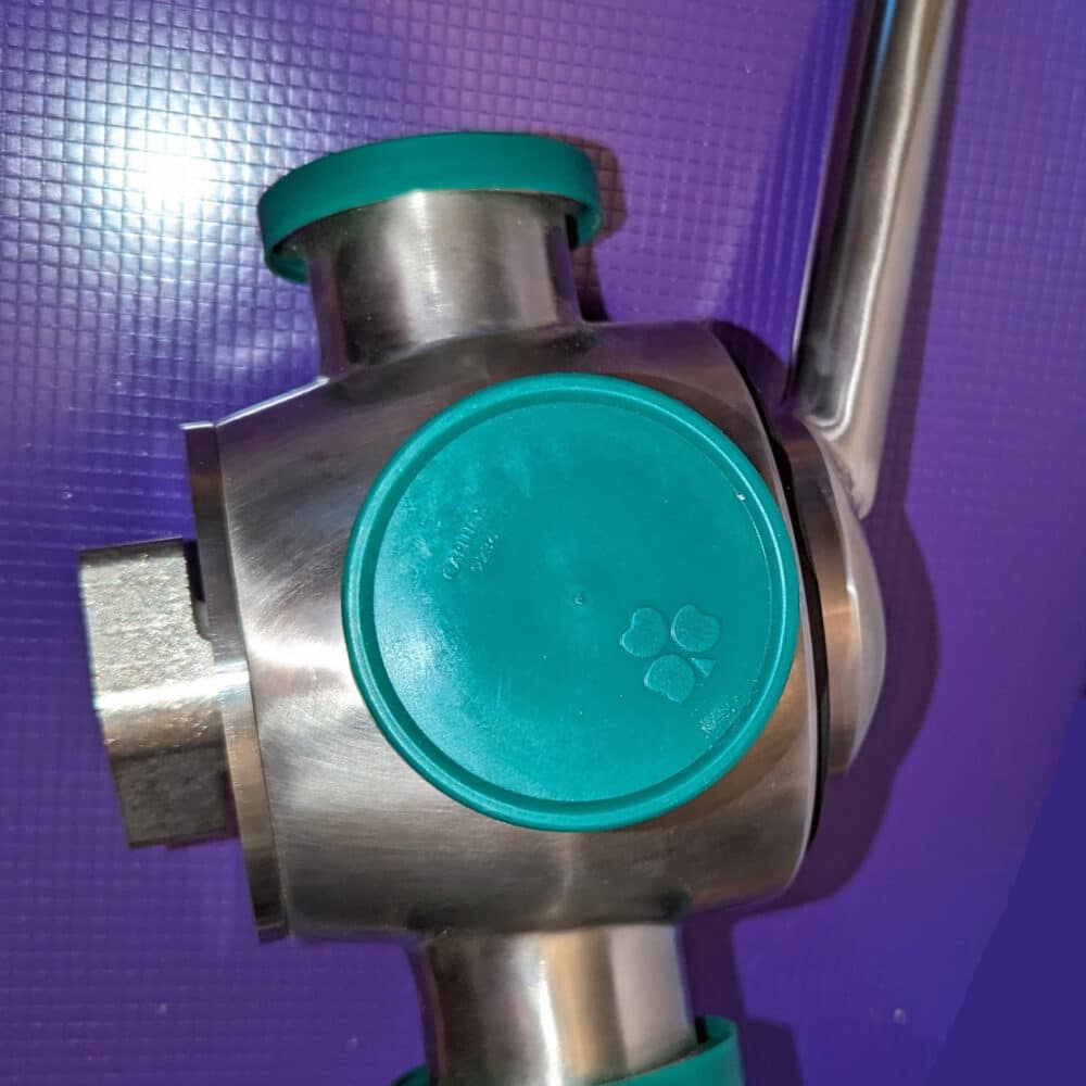 Valve, 3 Way, Tri-Clamp X Tri-Clamp X Tri-Clamp 2&Quot; Ferrules Main Photo