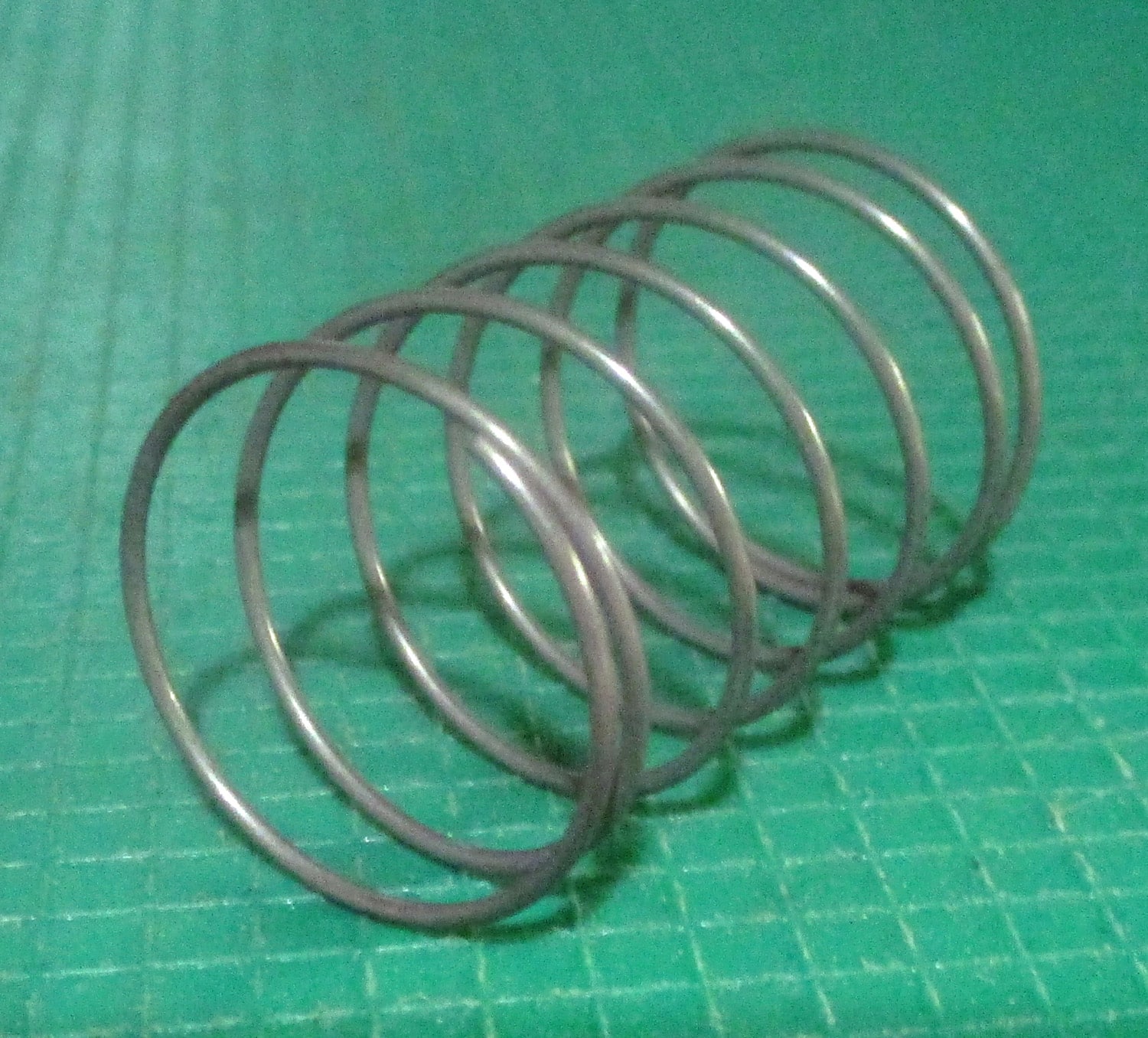 Spring For A 3 Way Valve, 1 3/8"L 4 Spring For A 3 Way Valve, 1 3/8"L