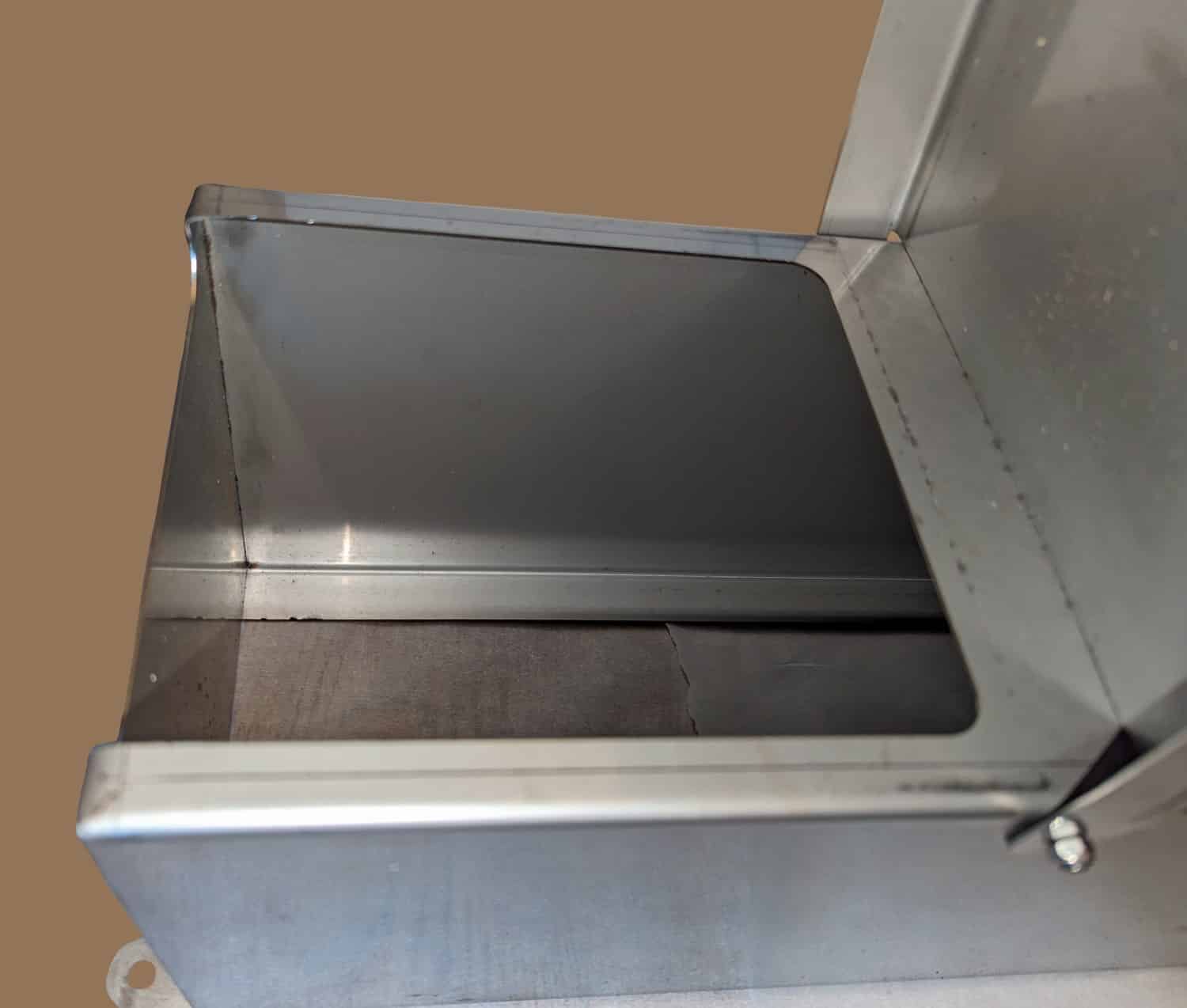 Box, Filter, Cabinet w/out Opening, w/Top Lid & Cover 7 close up