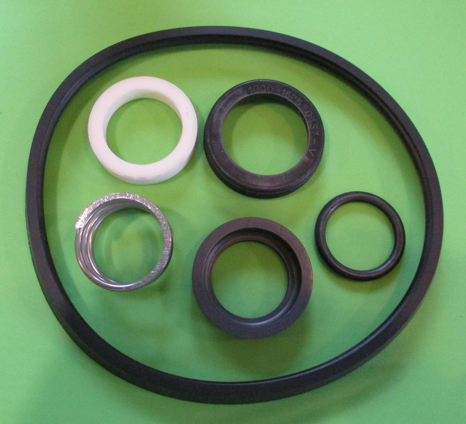 SP51 Milk Pump Seal Kit w/Carbon