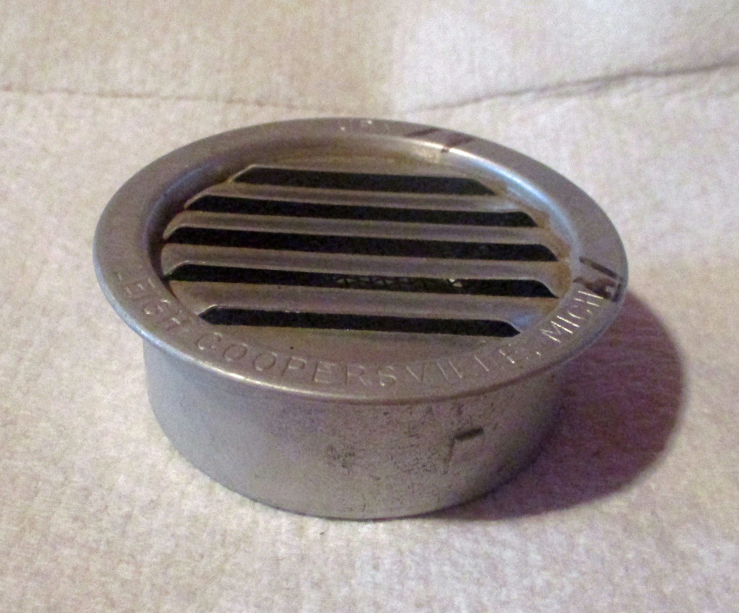 Vented & Screened Cap, 2 1/2"OD 7 close up