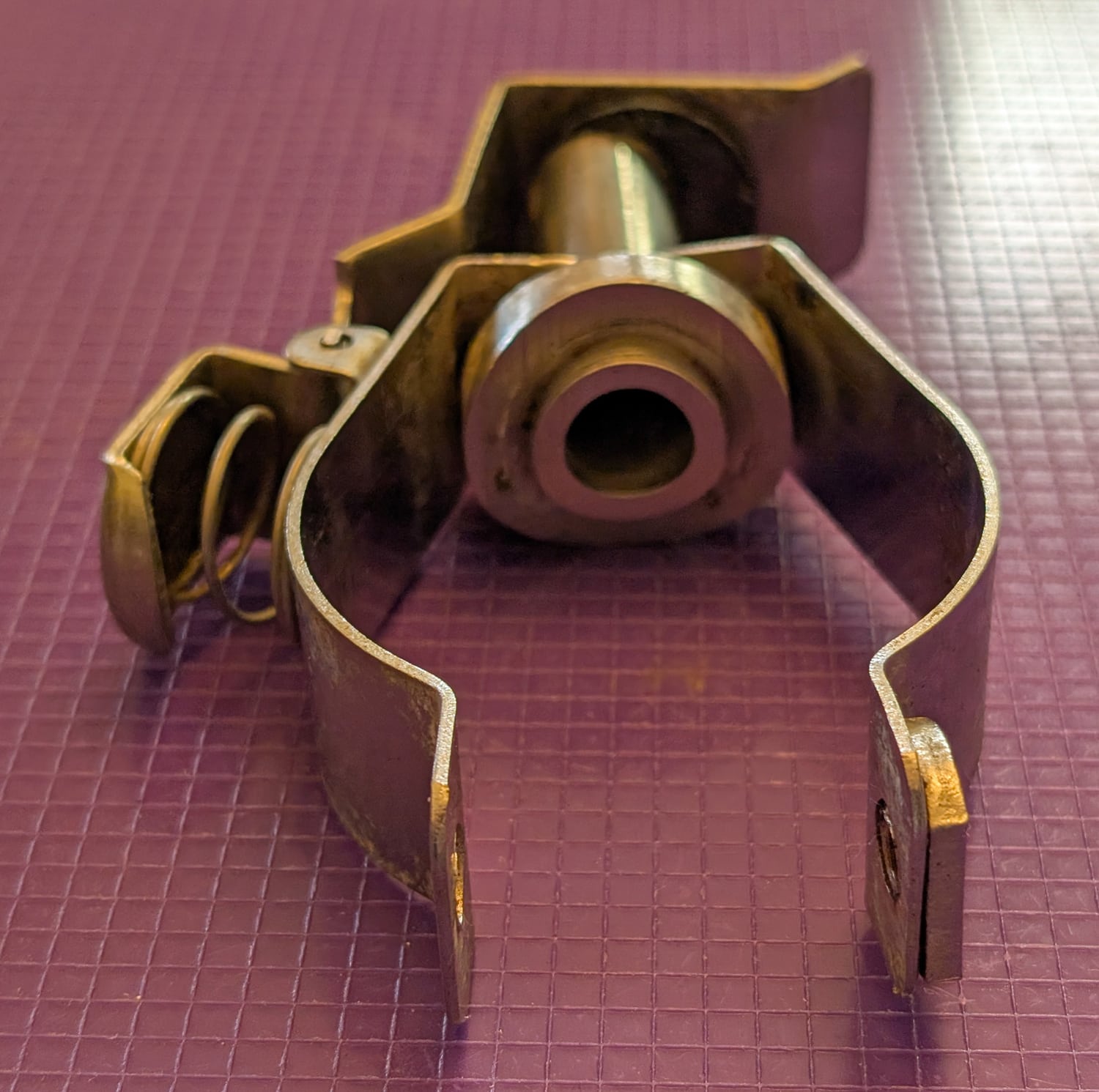 Spring-Loaded Clamp-On Nipple For 2&Amp;Quot; Pipe