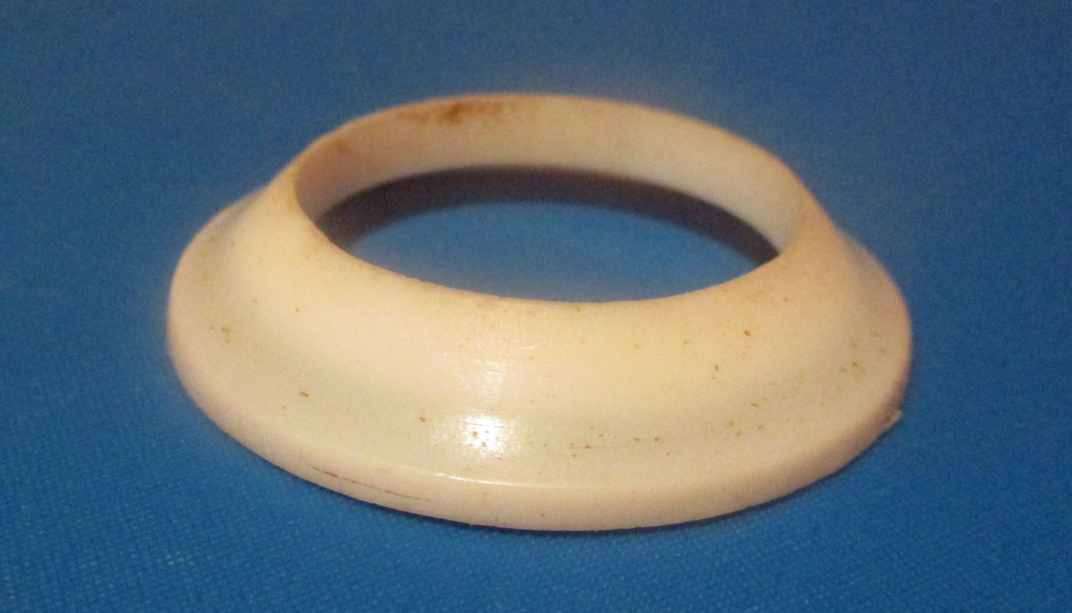 Gasket, Teflon, Beveled 1 7/8"OD 3 Gasket, Teflon, Beveled 1 7/8"OD main photo