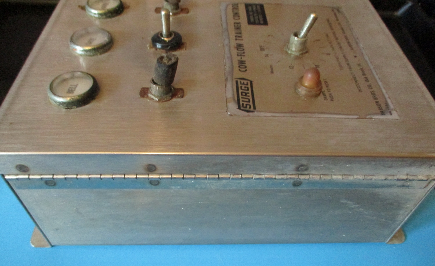 Cow-Flow Trainer Control 7 Cow-Flow Trainer Control