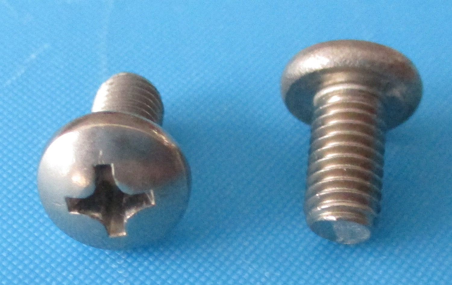 Screw, Pn Ph, Ss, 1/2&Amp;Quot;L, 10-32 Thd Sz, Pkg/2 Main Photo