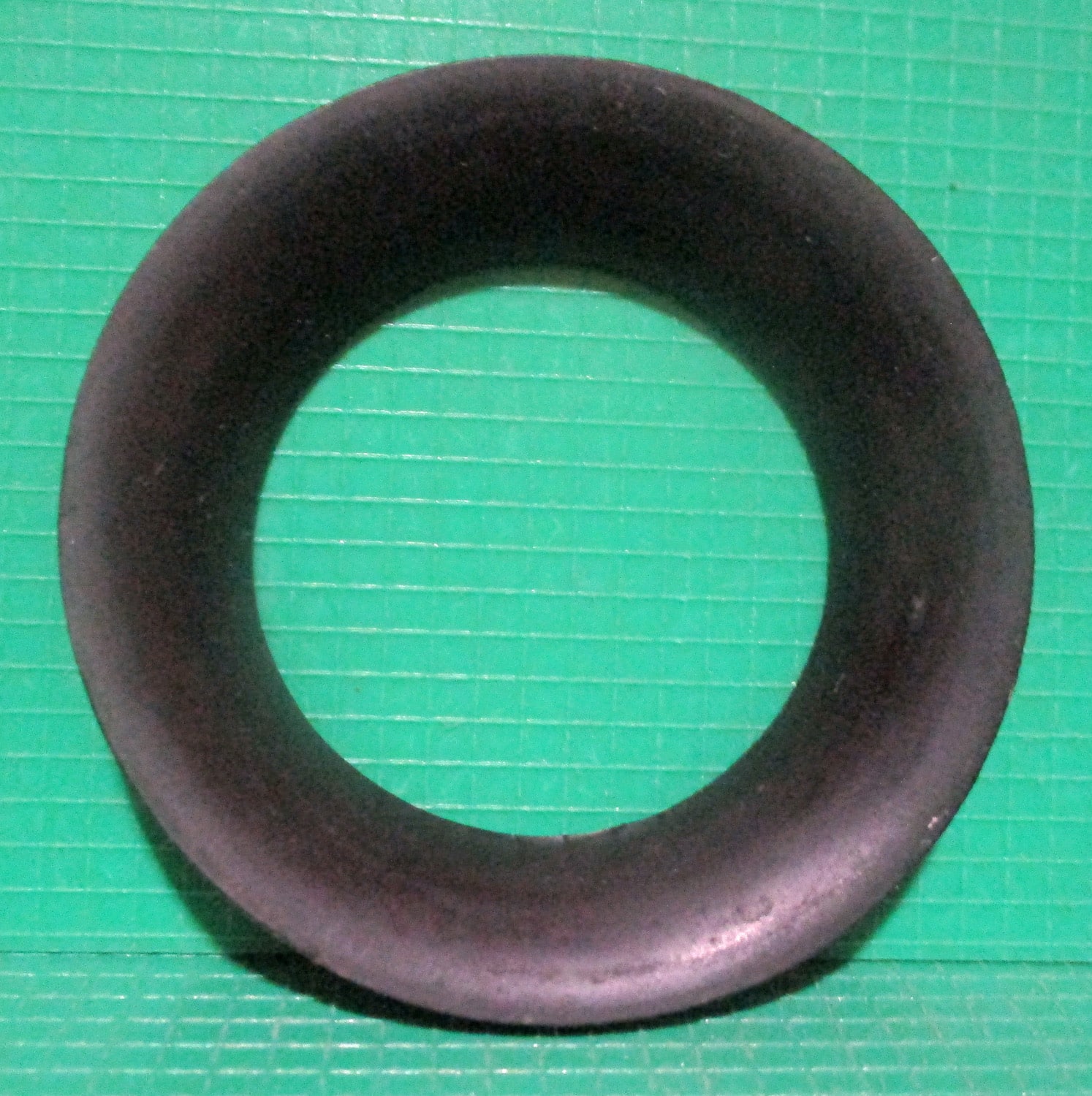 Beveled Gasket, 3 1/16"OD 7 Beveled Gasket, 3 1/16"OD
