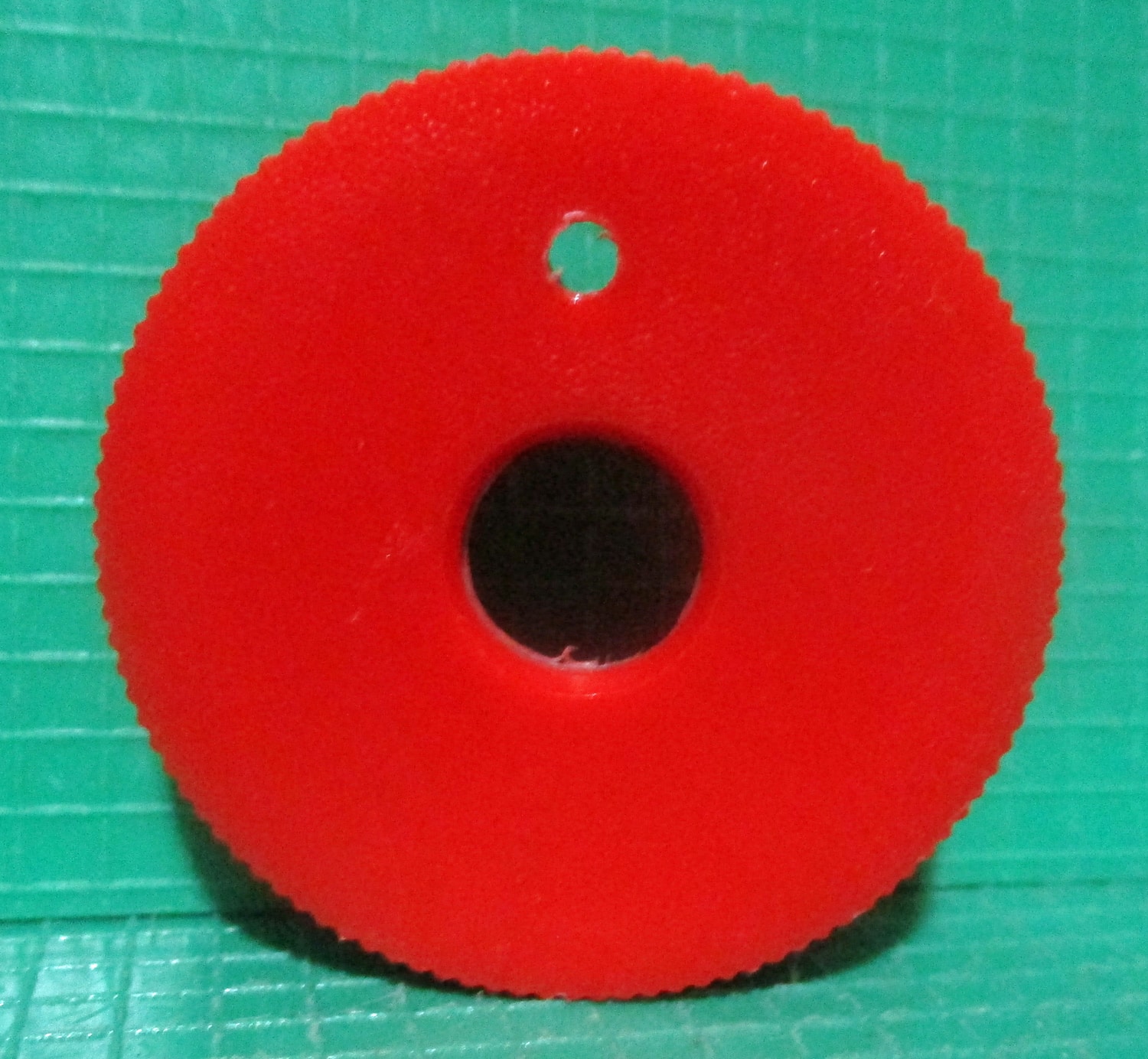 Red Cap, 1 5/8"OD