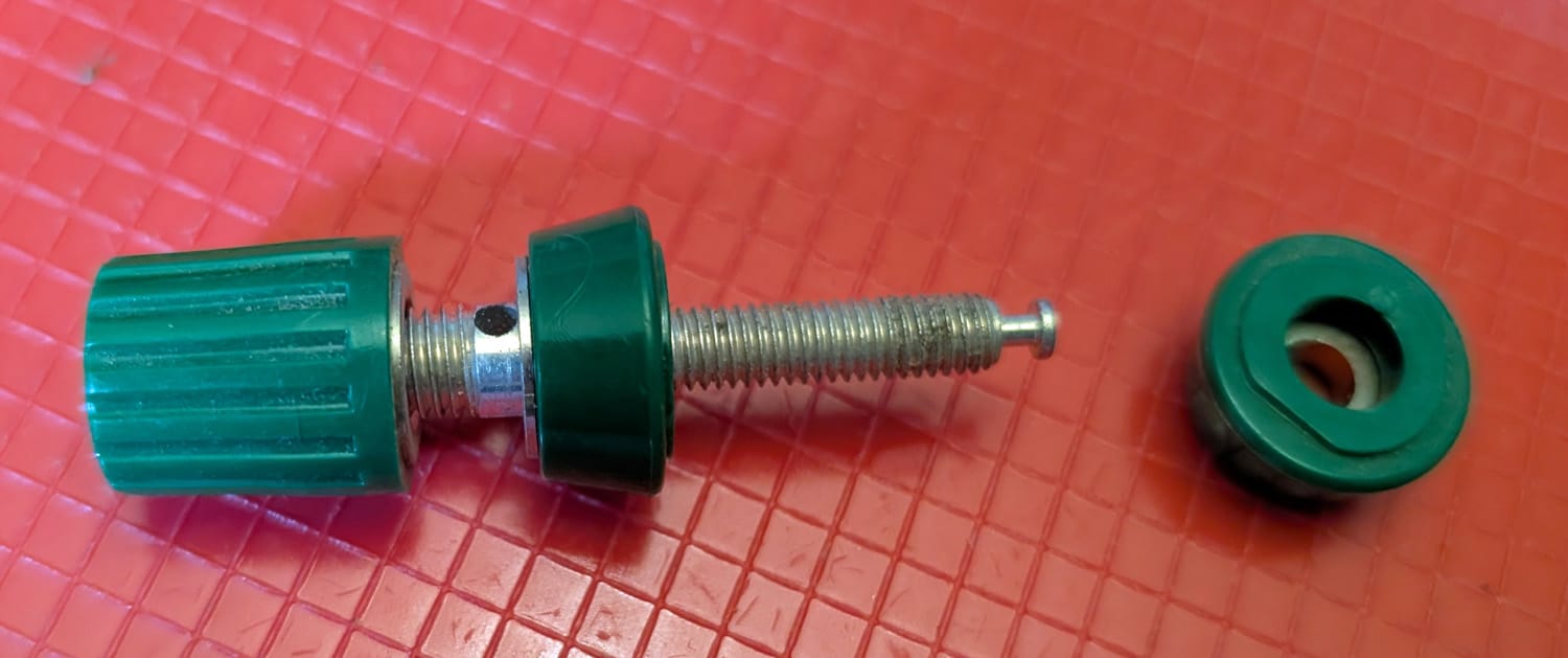 Binding Post Banana Socket Terminal Connector, Pkg/4 6 Binding Post Banana Socket Terminal Connector, Pkg/4
