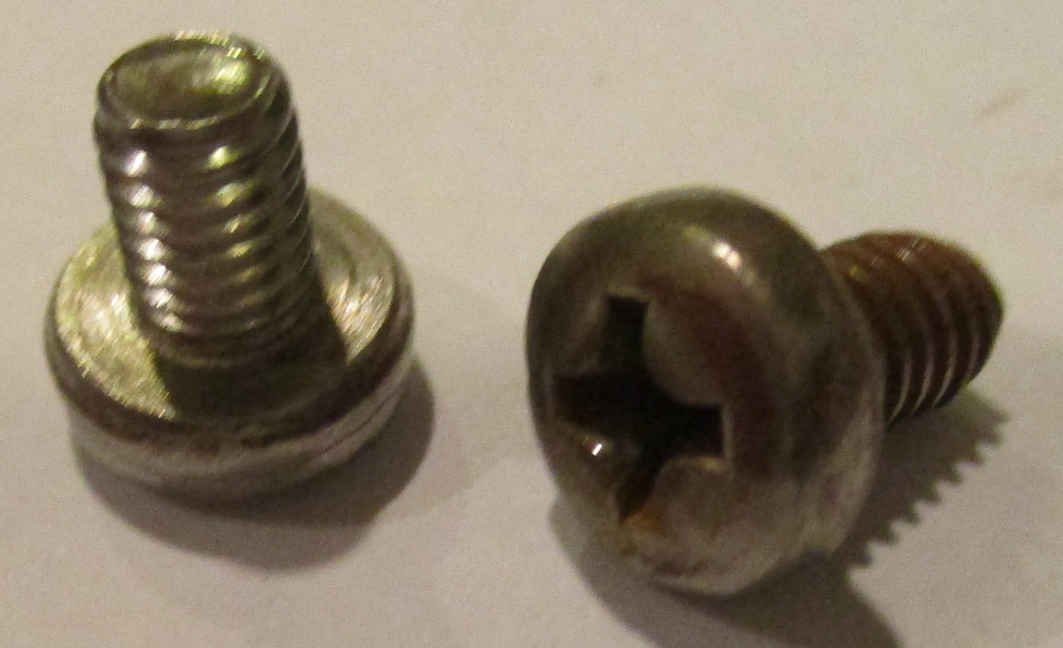 Screw, PN Phillips 5/16"L, 8-32 THD SZ, Pkg/2 3 Screw, PN Phillips 5/16"L, 8-32 THD SZ, Pkg/2