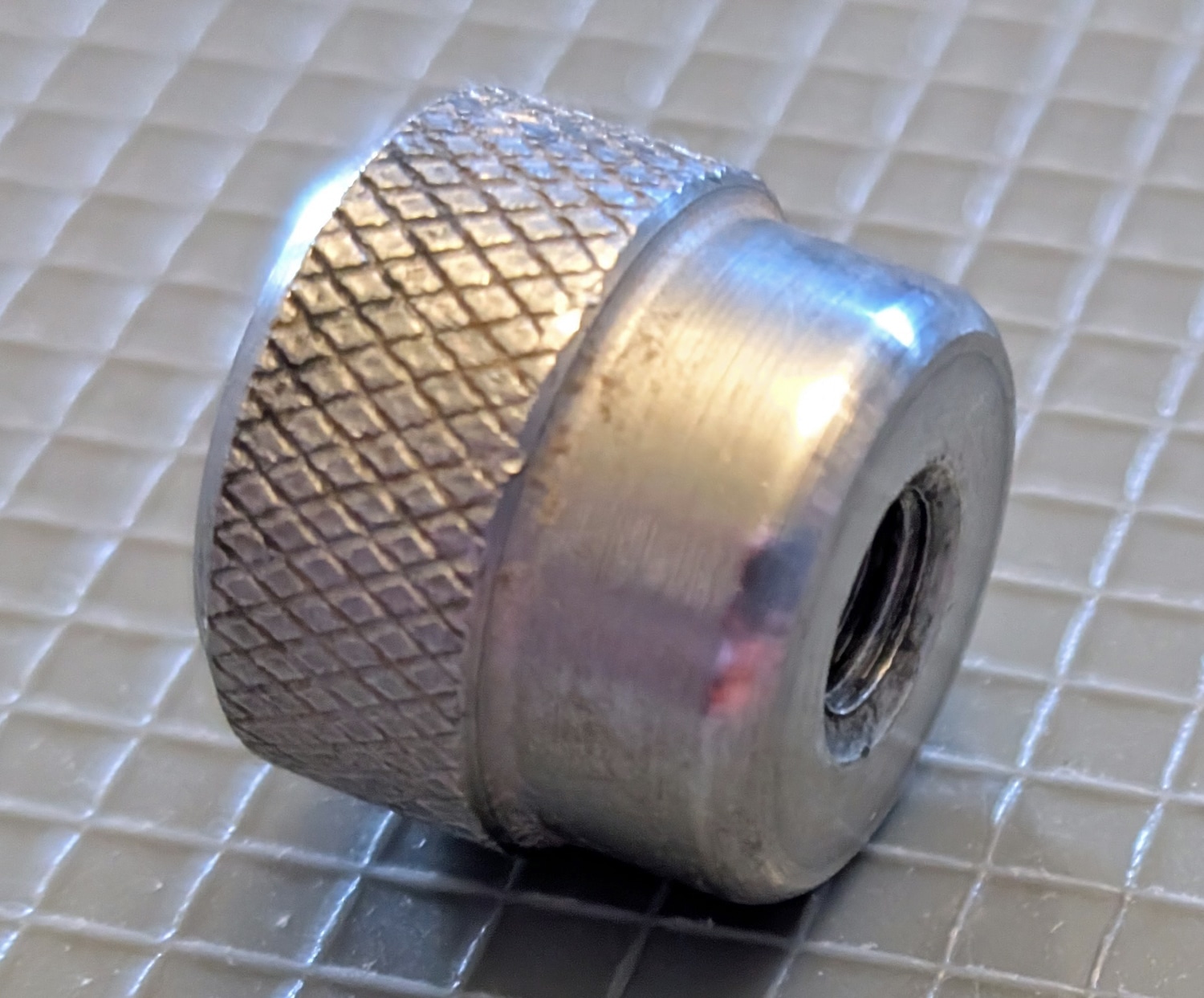 SS Gripper Cap Nut, #1/4-28 THD SZ, 3/4"OD 4 SS Gripper Cap Nut, #1/4-28 THD SZ, 3/4"OD