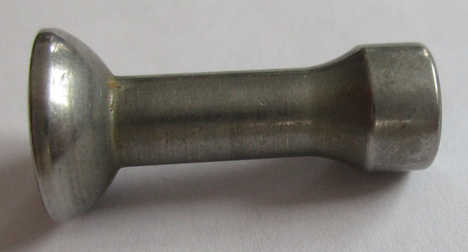 Valve, SS Molded. 13/16"L, 3/8"OD 3 Valve, SS Molded. 13/16"L, 3/8"OD