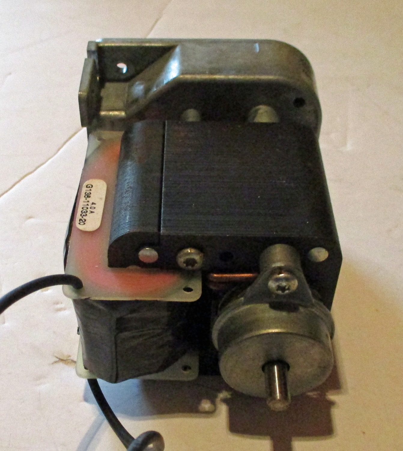40 oz. Peristolic Pump, 115V, 60Hz 5 close up