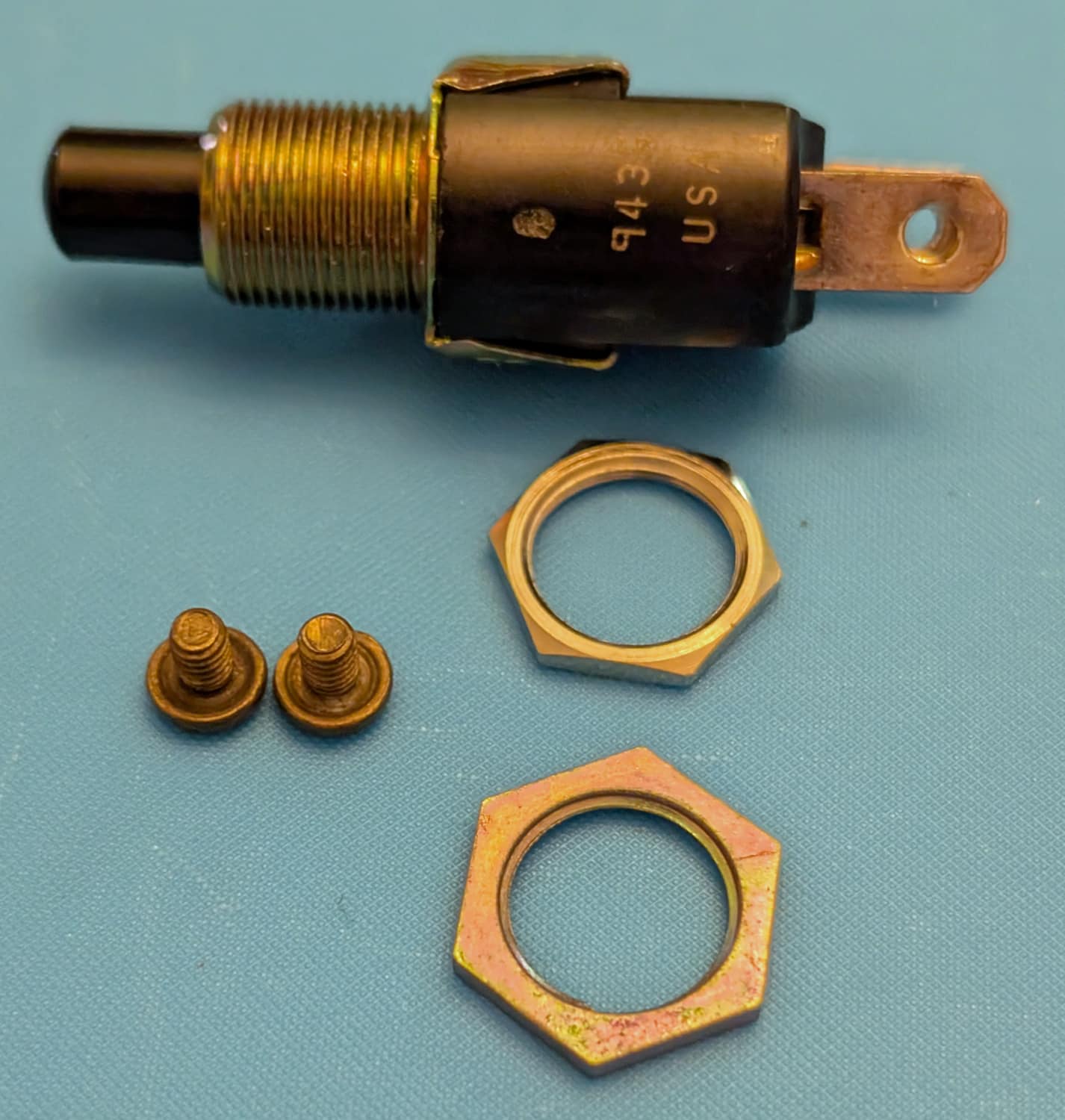 Push-Button Switch, 2 1/8"L 3 Push-Button Switch, 2 1/8"L