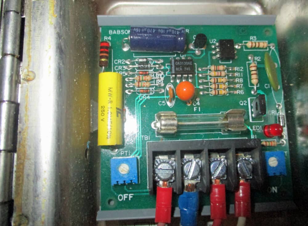 Surge air injector