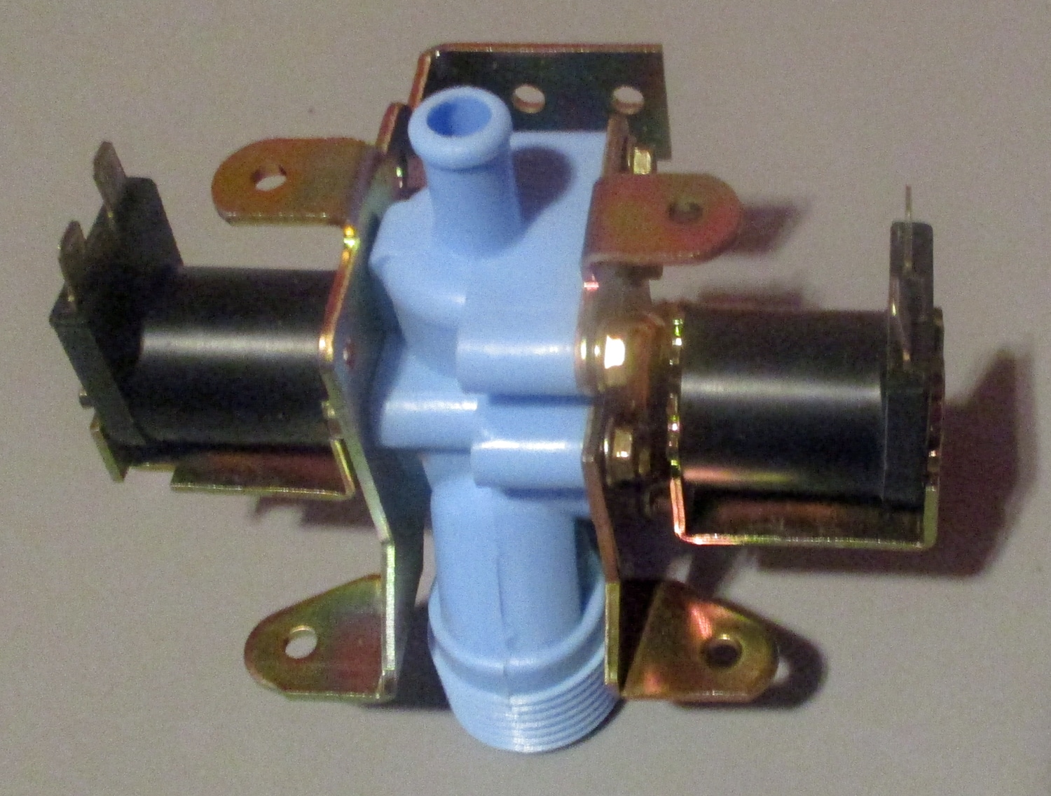Valve, Double for Washer 5 close up