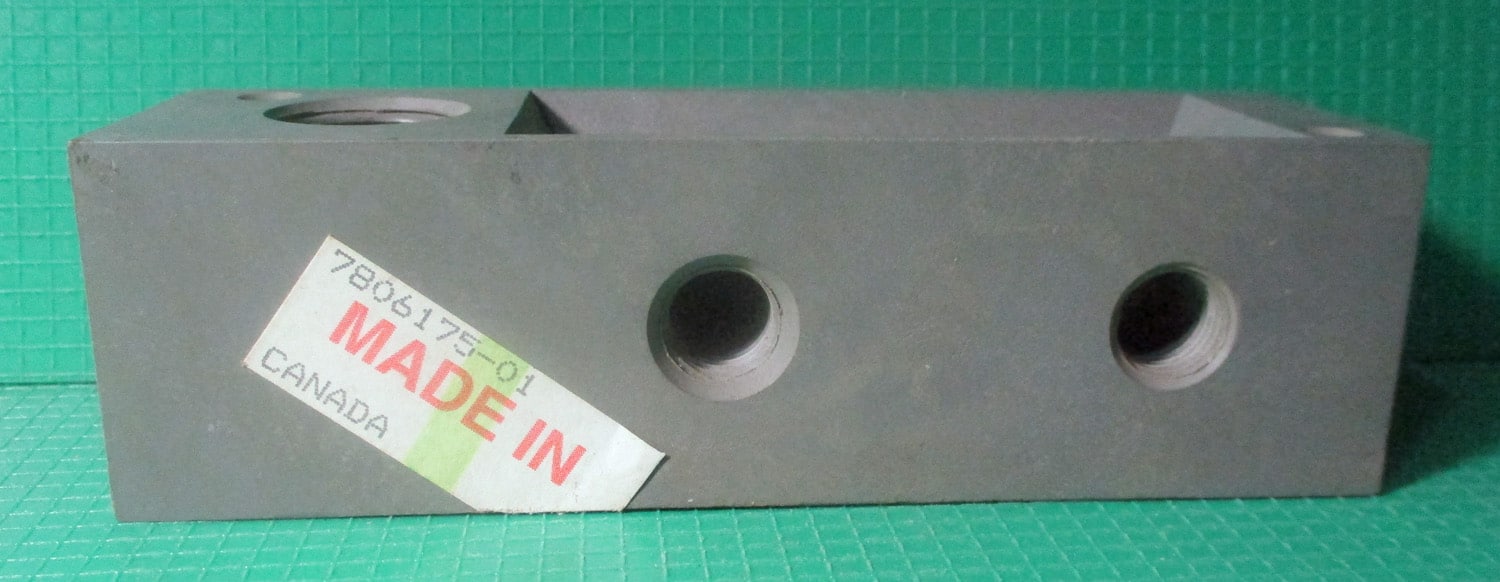 Outlet Manifold Block, 5 9/16"L 6 Outlet Manifold Block, 5 9/16"L