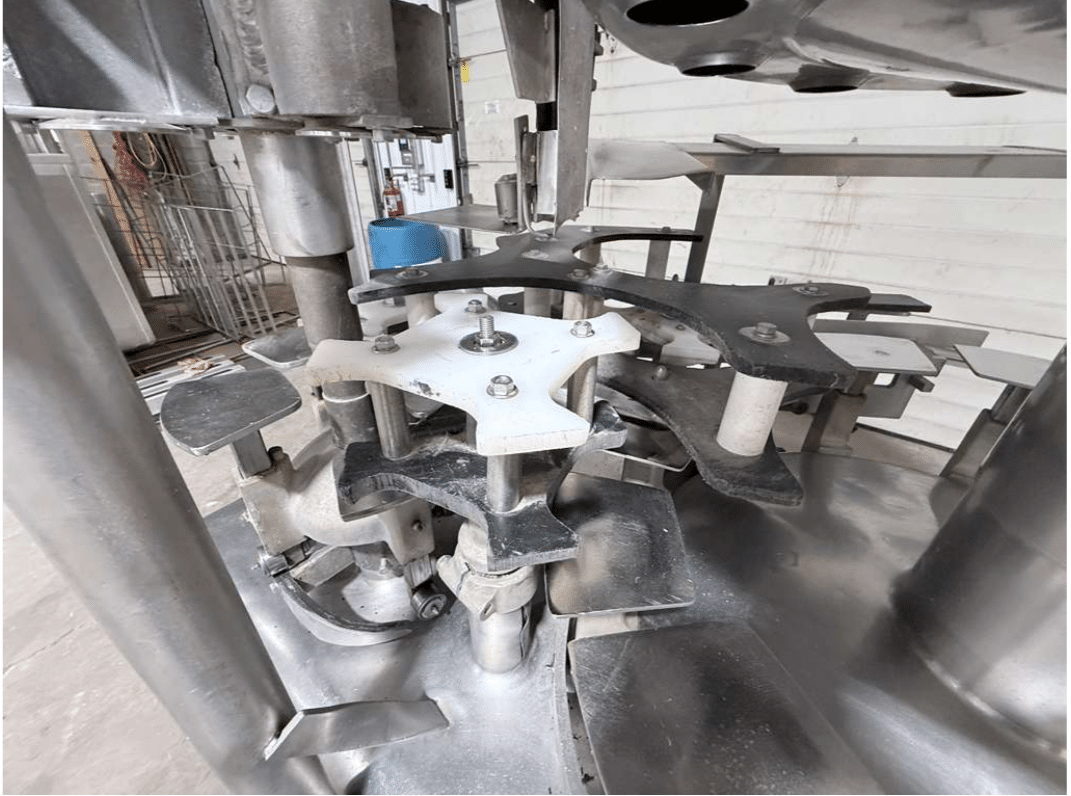 Used 12 Head Federal Filler & Capper 5 Used 12 Head Federal Filler & Capper - Image 3