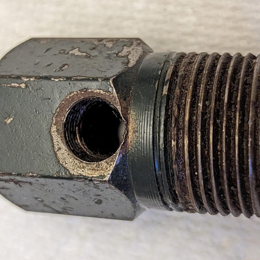 Plug, Vent For Surge Alamo Vp Oiler Main Photo