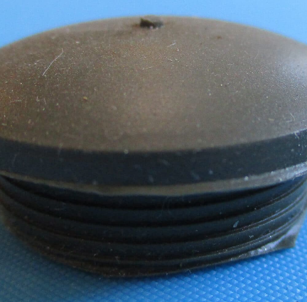 Threaded Rubber Cap/Plug for End Cap