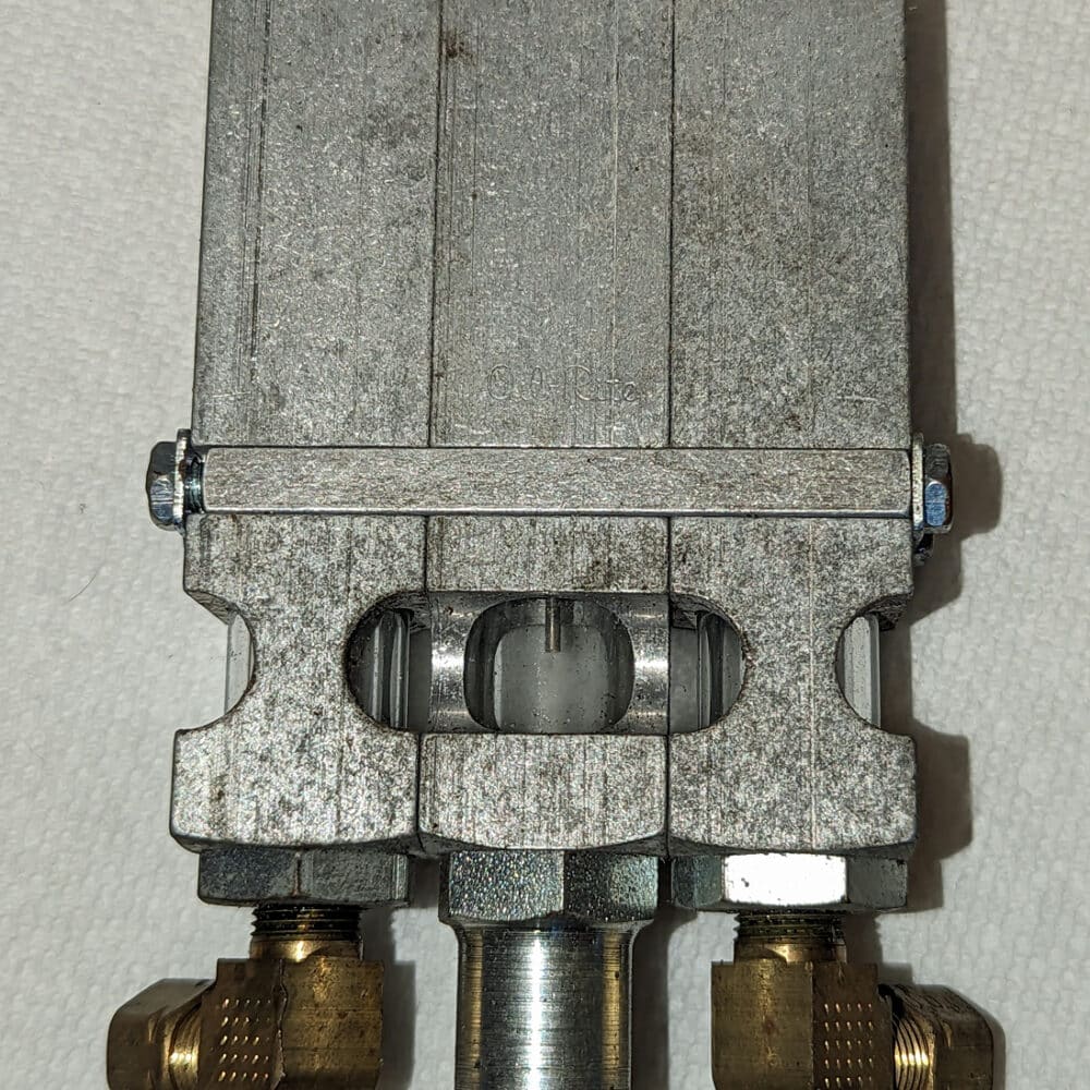 Needle Valve, Oiler Asm For Surge Alamo V Pump Main Photo